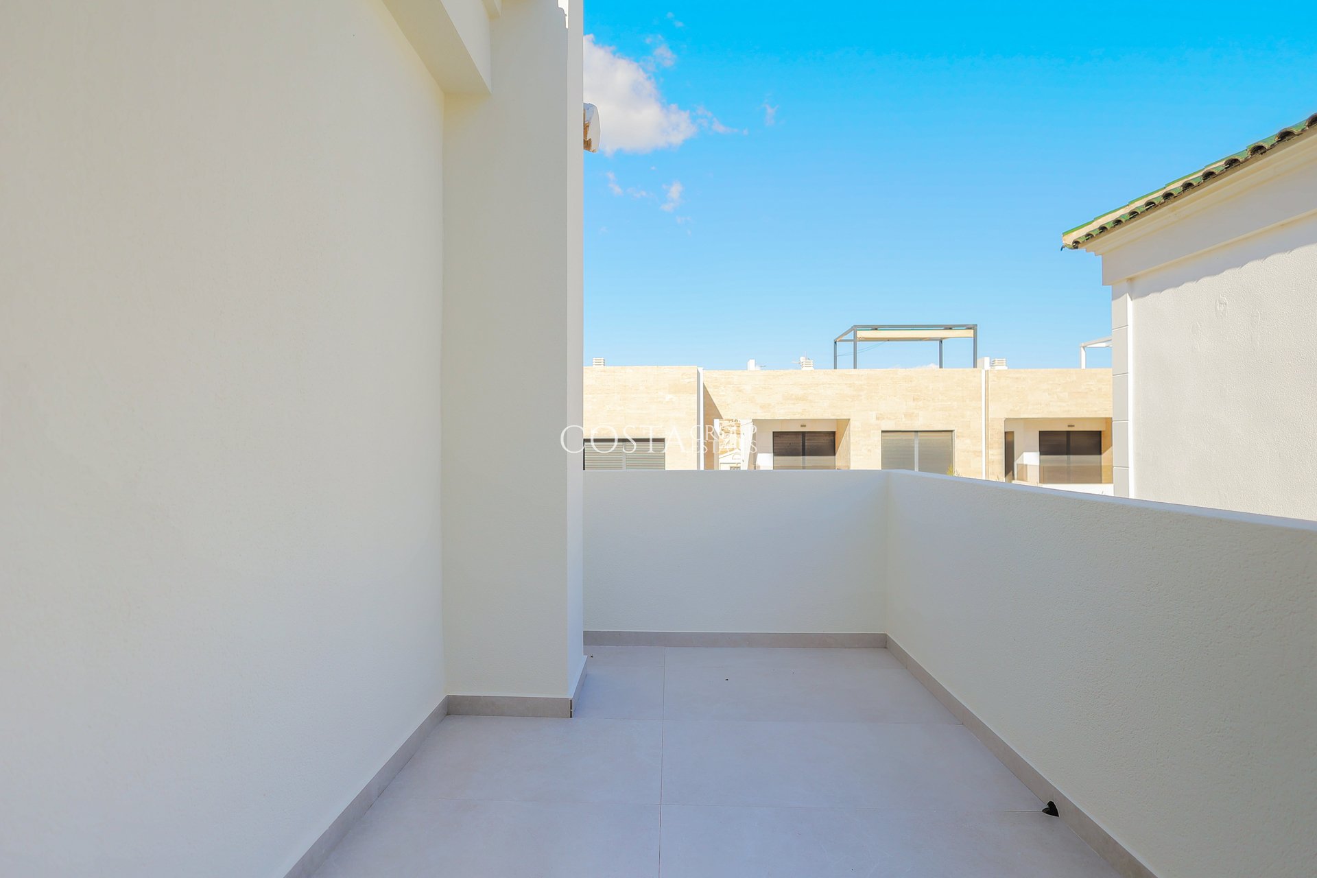 Nowy budynek - Willa -
Orihuela Costa