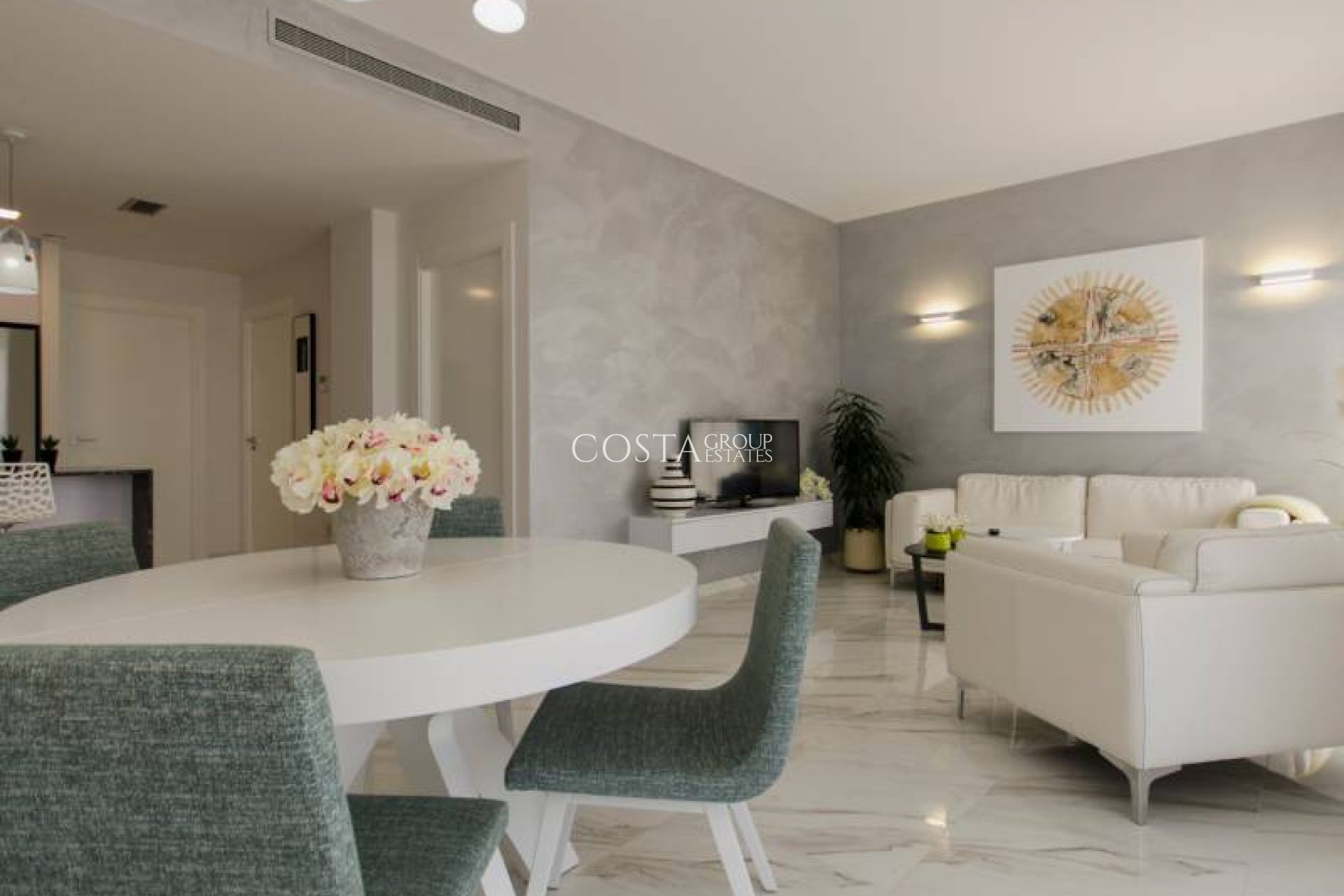 Nowy budynek - Willa -
Orihuela