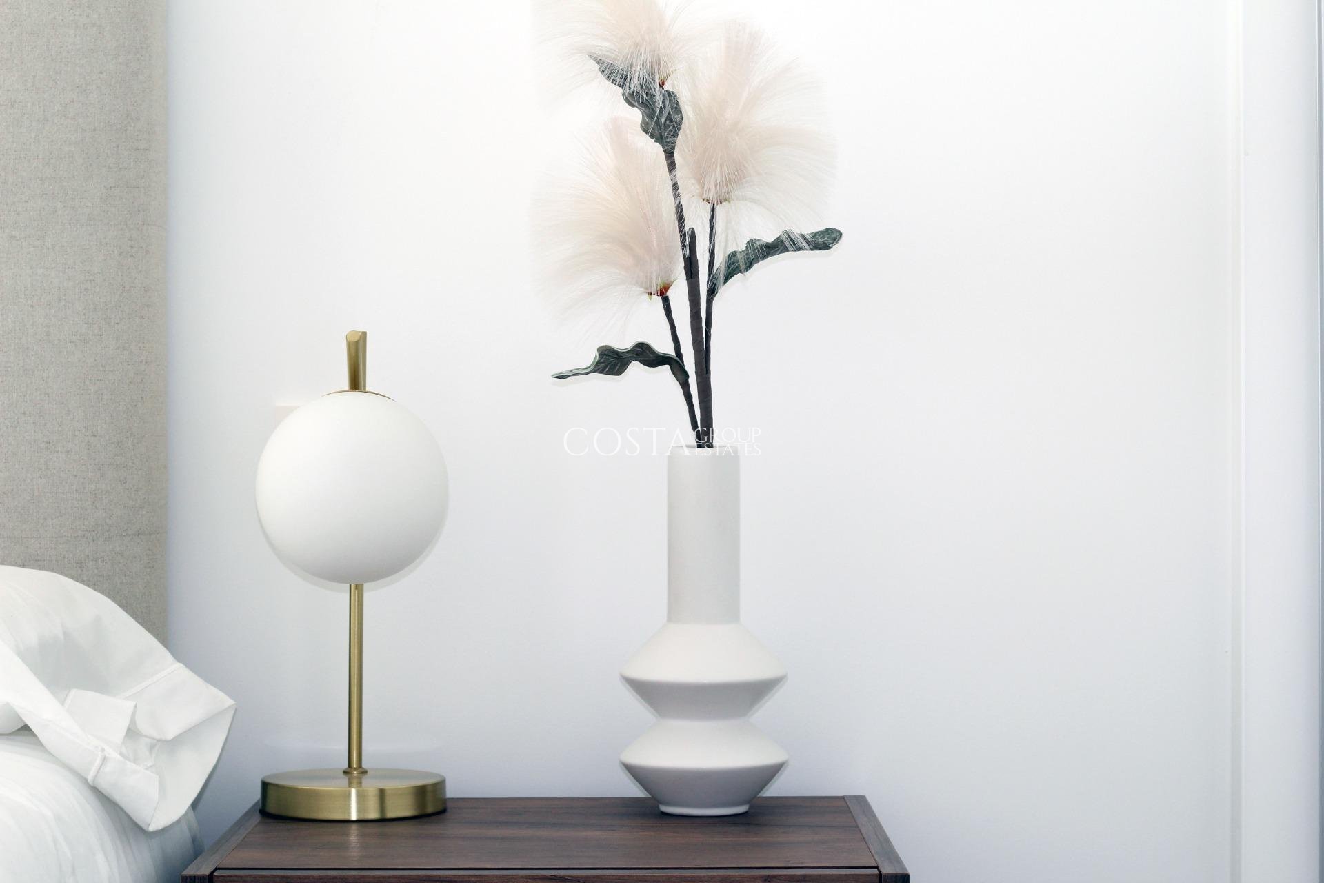 Nowy budynek - Willa -
Pilar de la Horadada - parque Andromeda