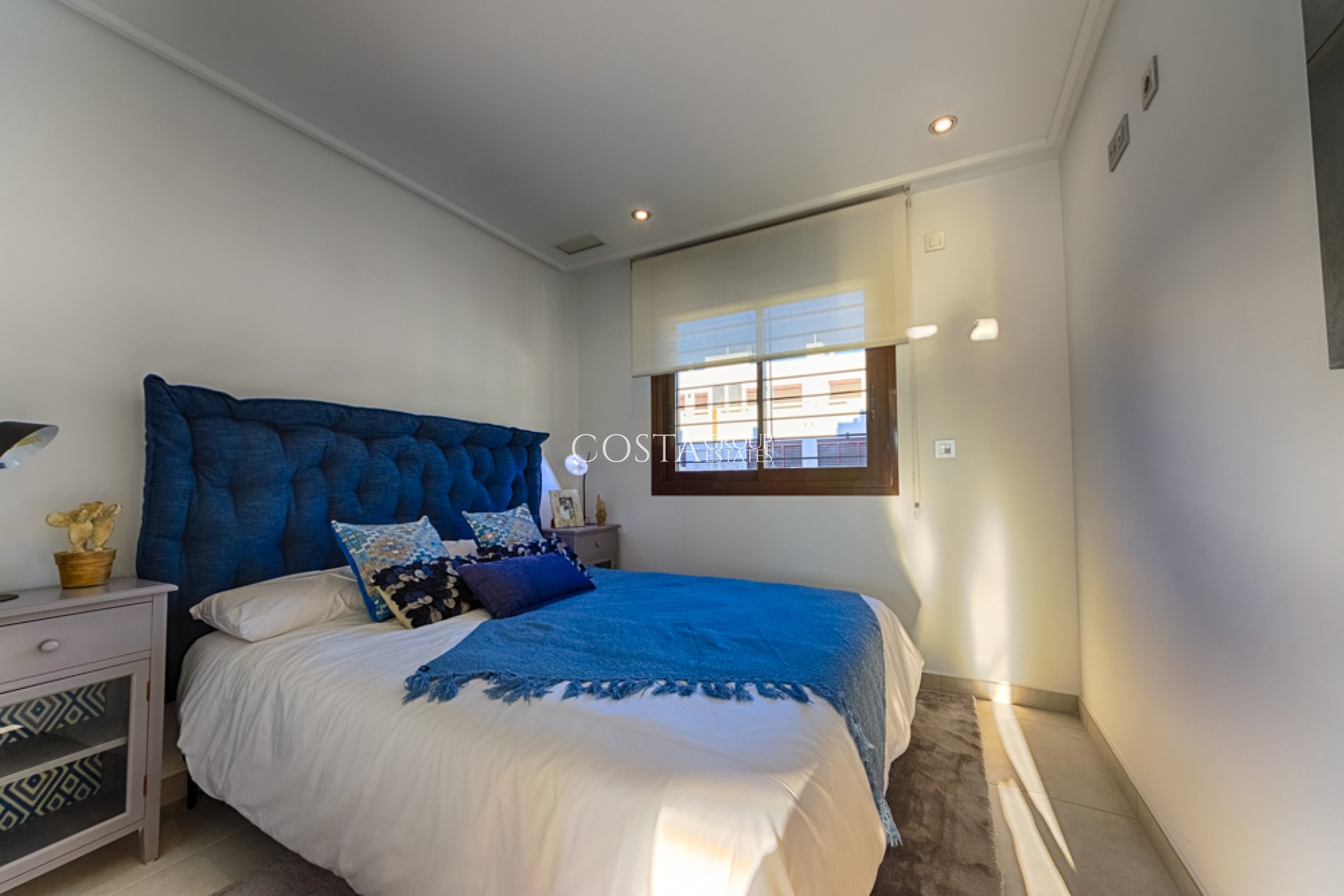 Nowy budynek - Willa -
Pilar de la Horadada - Pilar De La Horadada