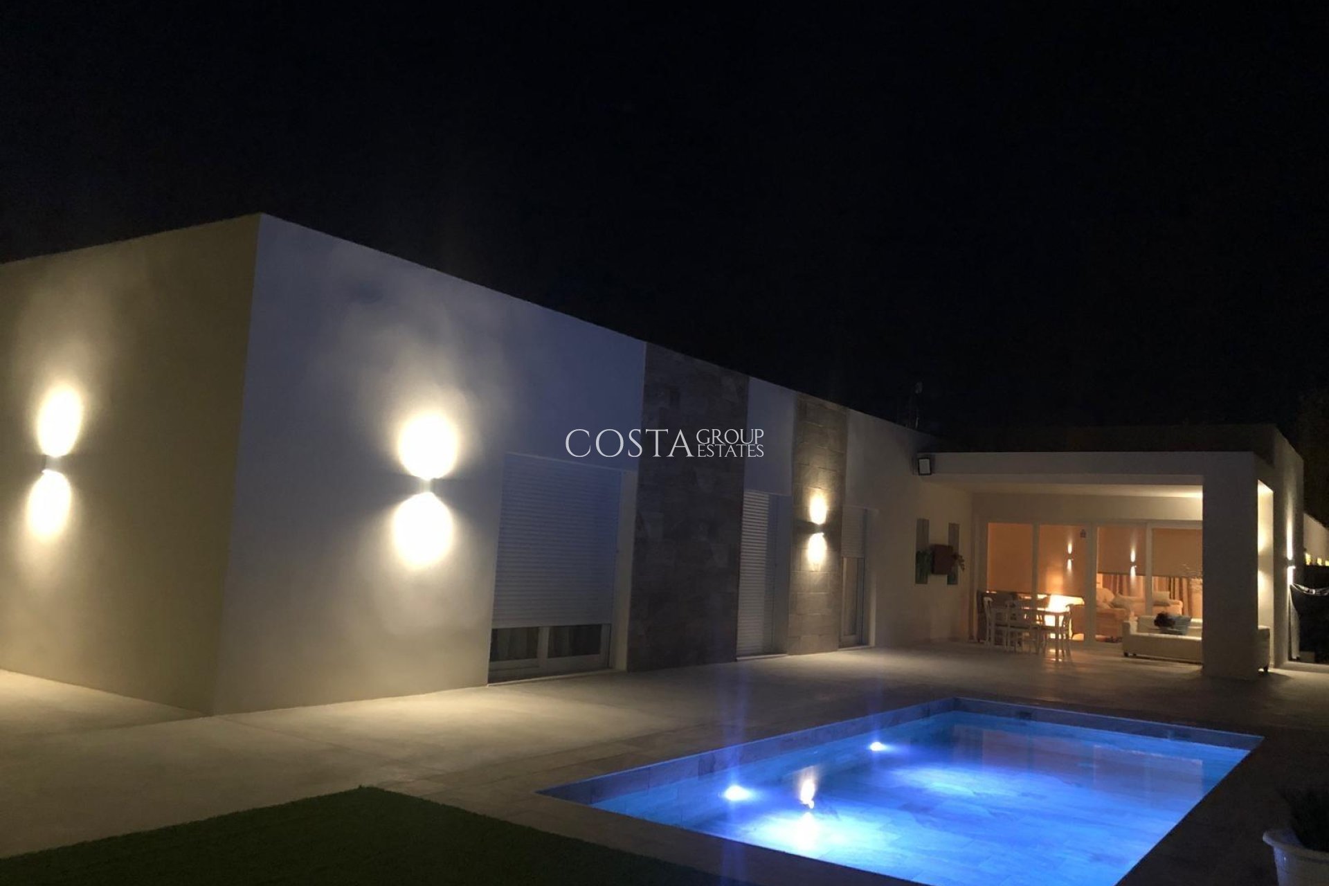 Nowy budynek - Willa -
Pinoso - Casas Pastor