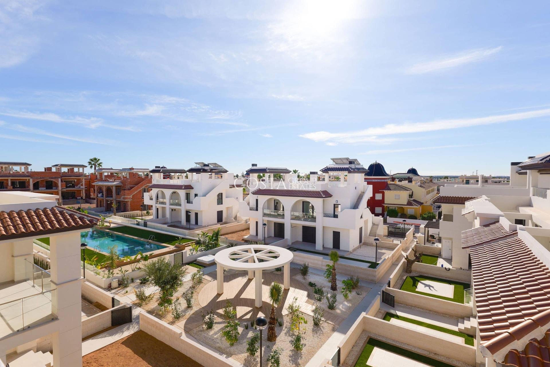 Nowy budynek - Willa -
Rojales