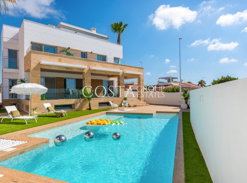 Nowy budynek - Willa -
Rojales