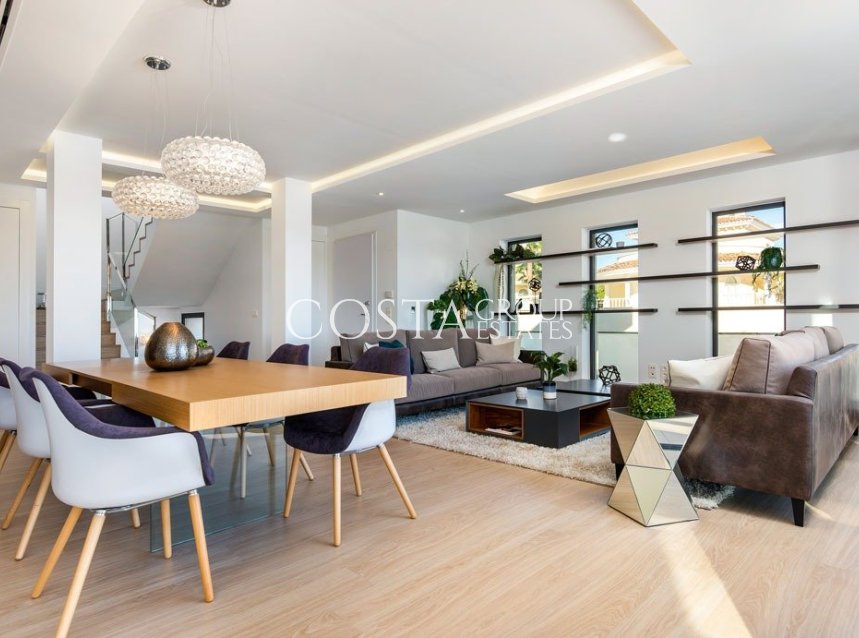 Nowy budynek - Willa -
Rojales