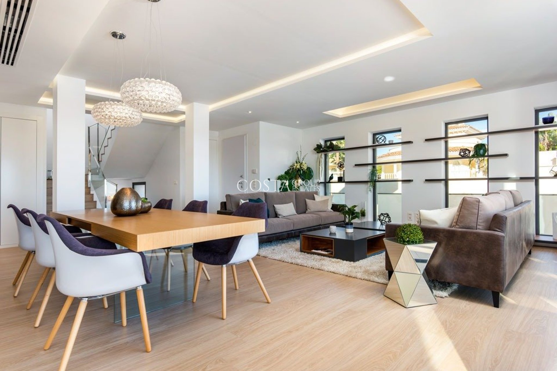 Nowy budynek - Willa -
Rojales