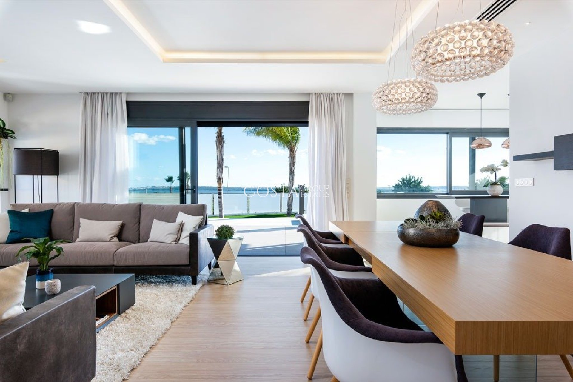 Nowy budynek - Willa -
Rojales