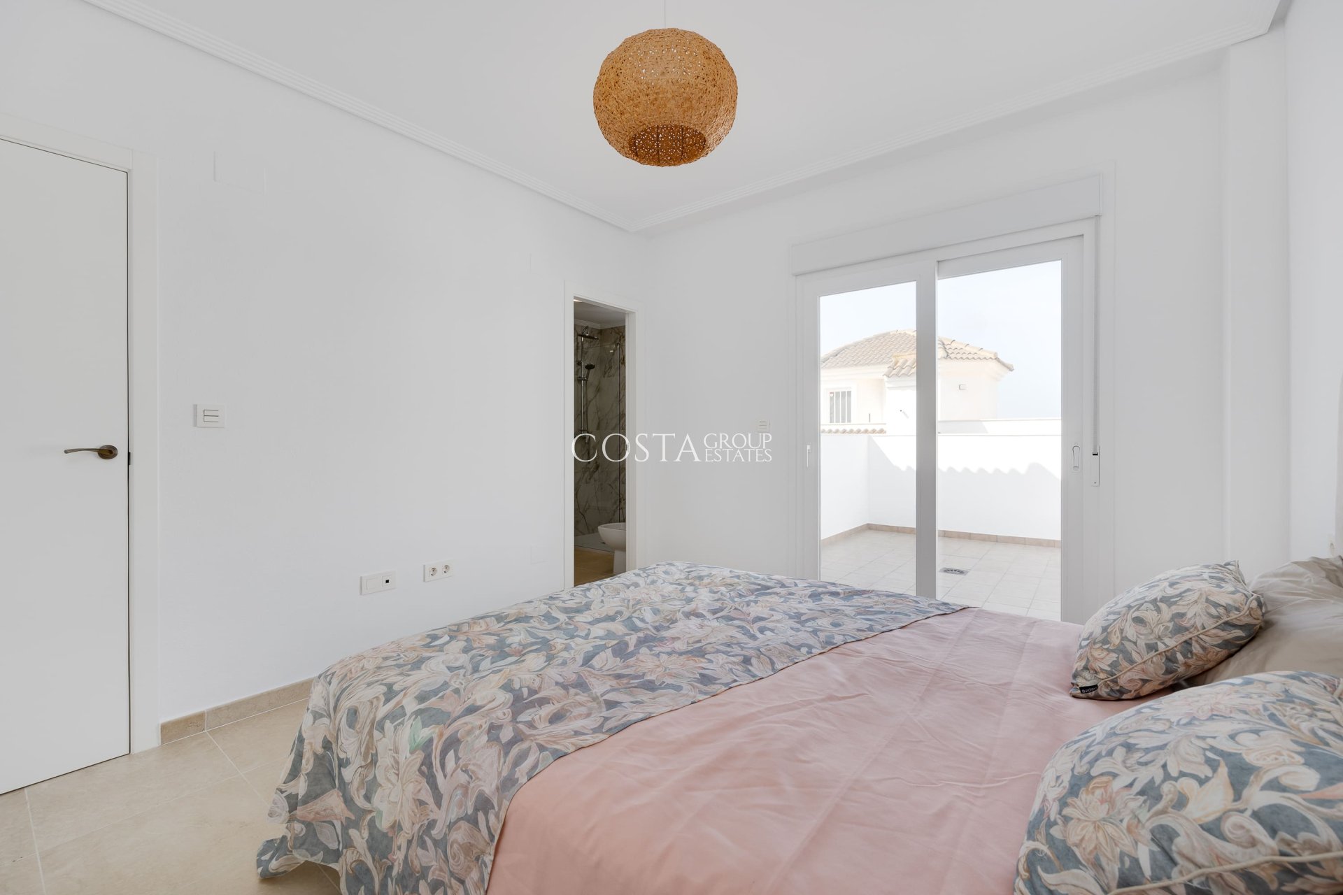 Nowy budynek - Willa -
San Fulgencio