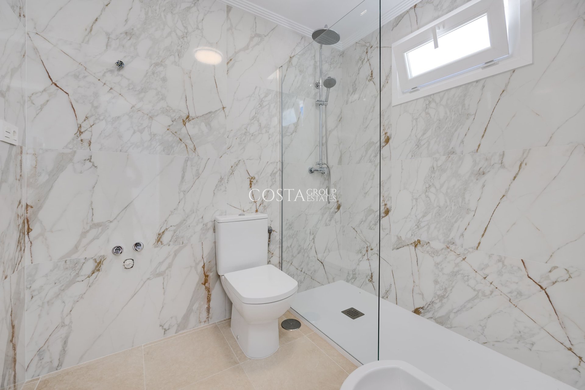 Nowy budynek - Willa -
San Fulgencio