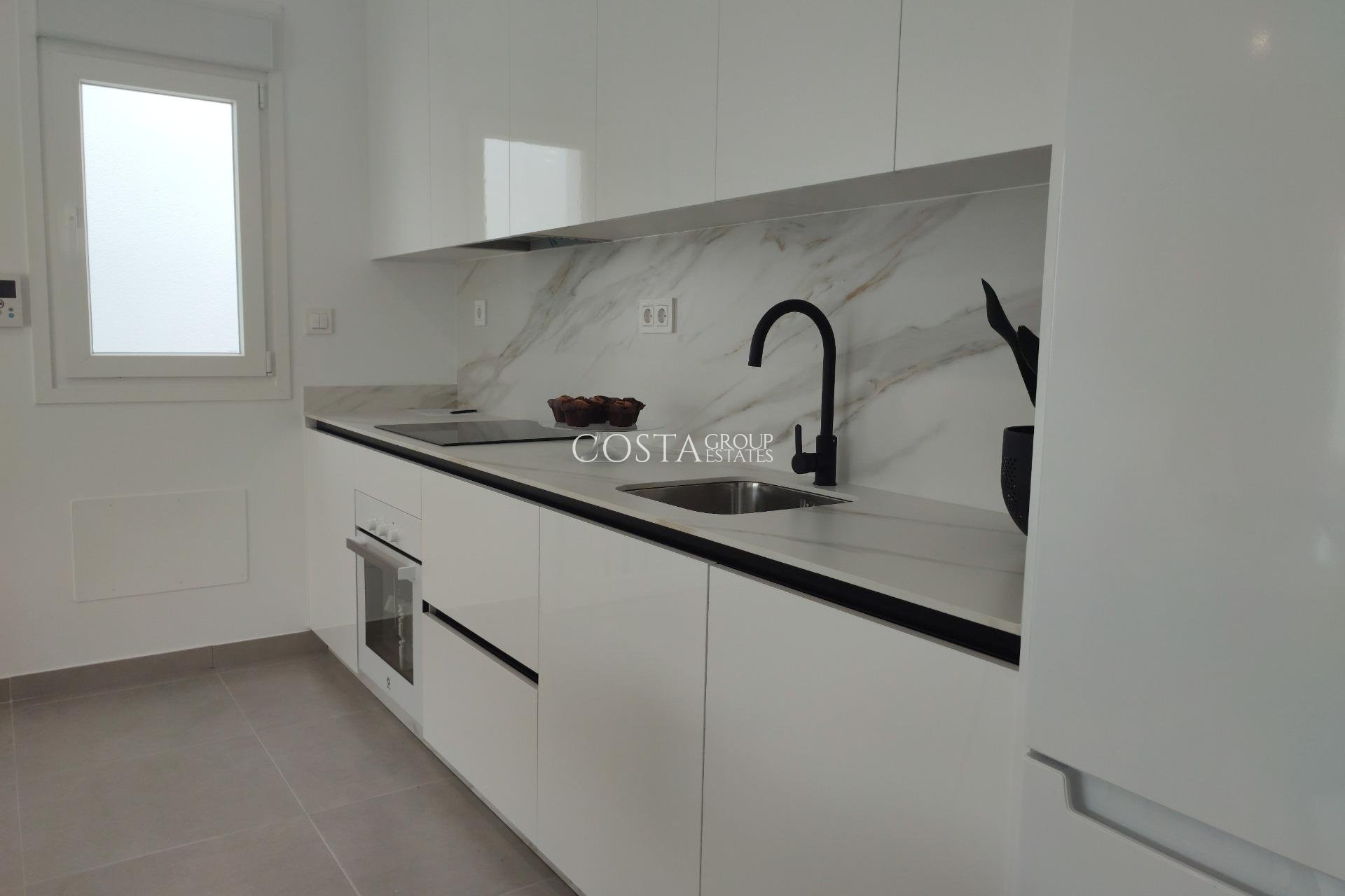 Nowy budynek - Willa -
Torre Pacheco - Balsicas