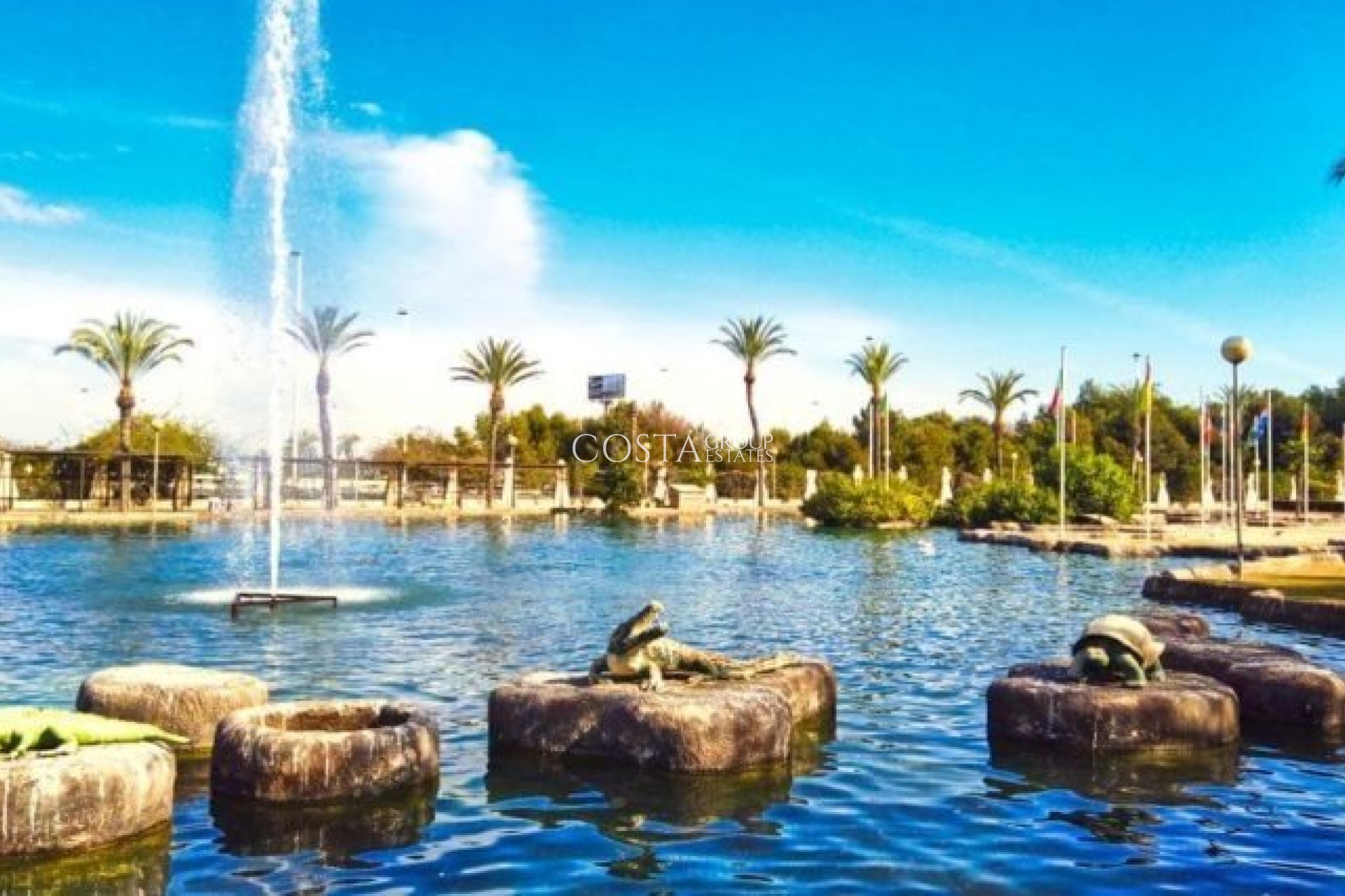 Nowy budynek - Willa -
Torrevieja - Aguas Nuevas
