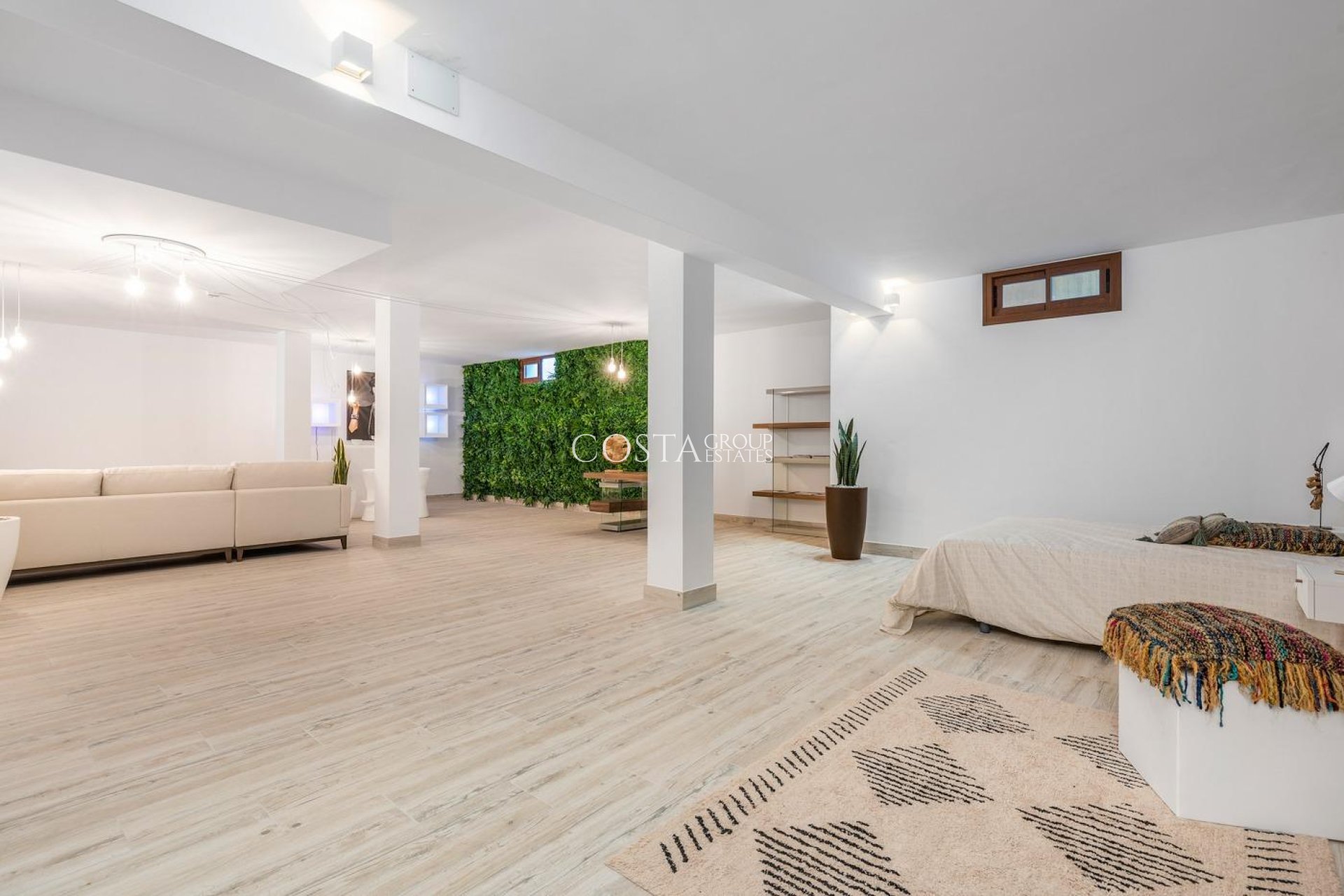 Nowy budynek - Willa -
Vera - Vera Playa