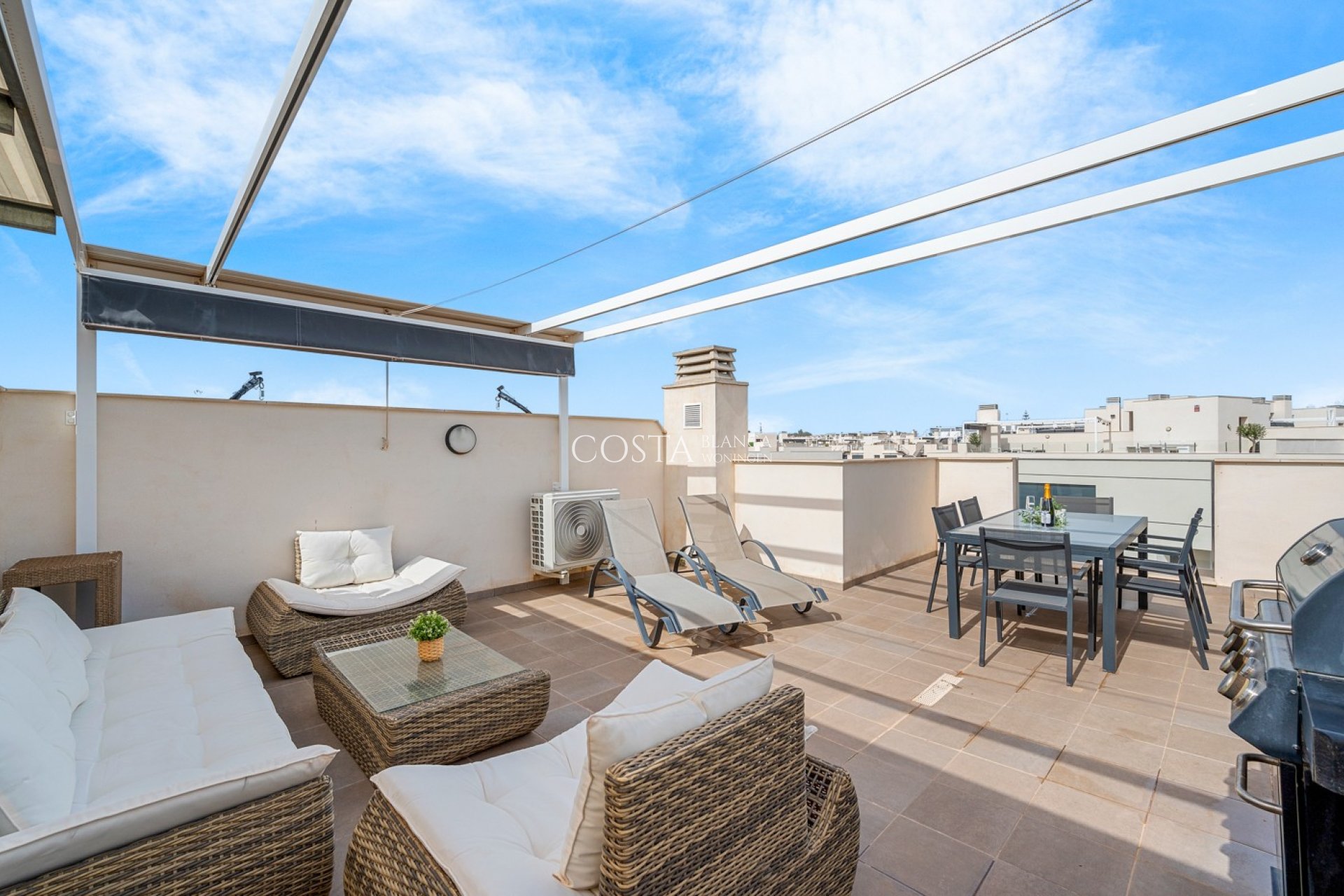 Odsprzedaż - Apartament -
Orihuela Costa - Villamartin*