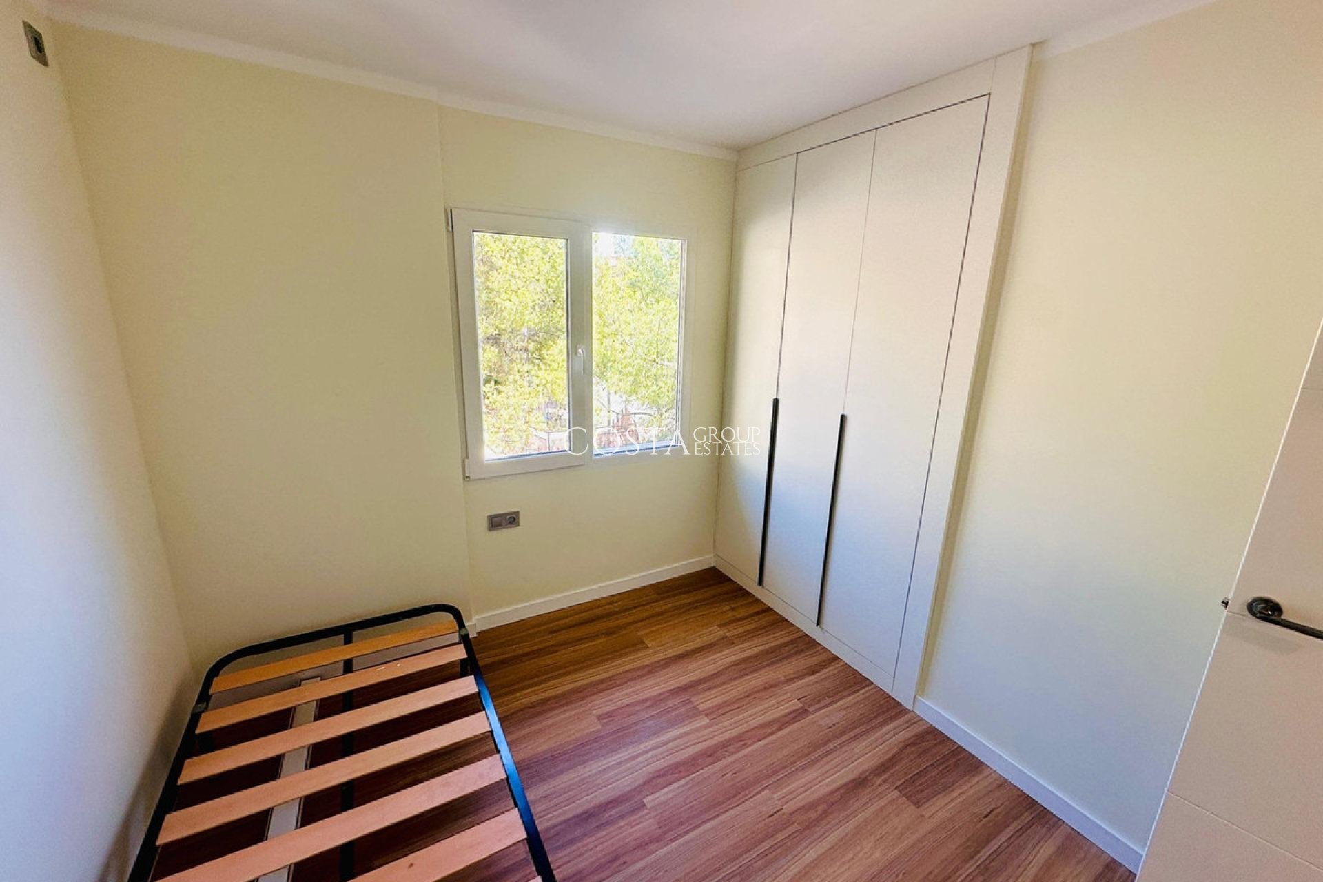 Odsprzedaż - Apartments -
Alicante - Alicante Centro