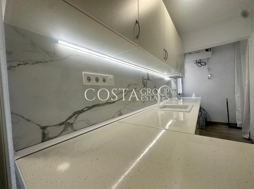 Odsprzedaż - Apartments -
Alicante - Alicante Centro