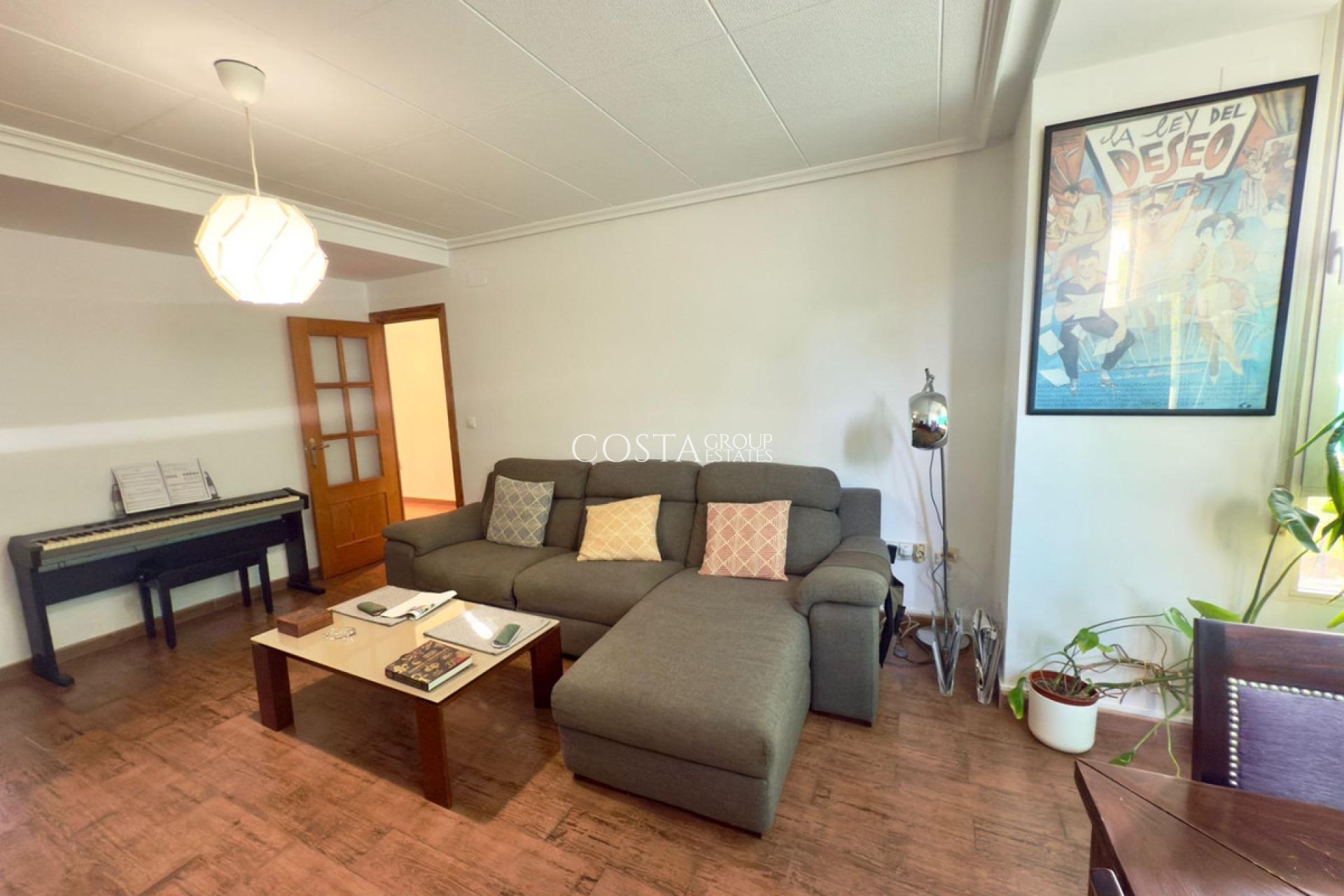 Odsprzedaż - Apartments -
Alicante - Alicante Centro