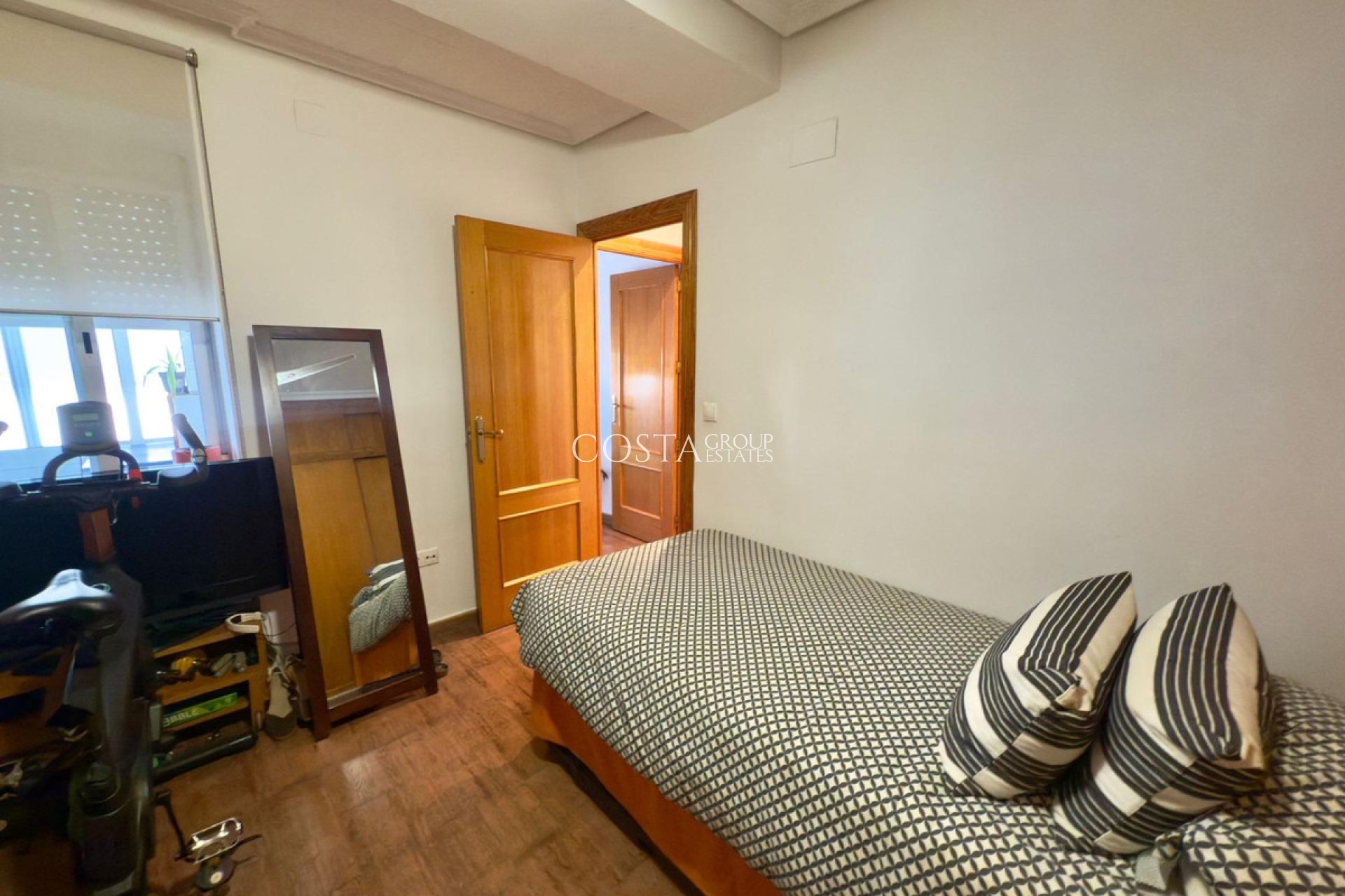 Odsprzedaż - Apartments -
Alicante - Alicante Centro