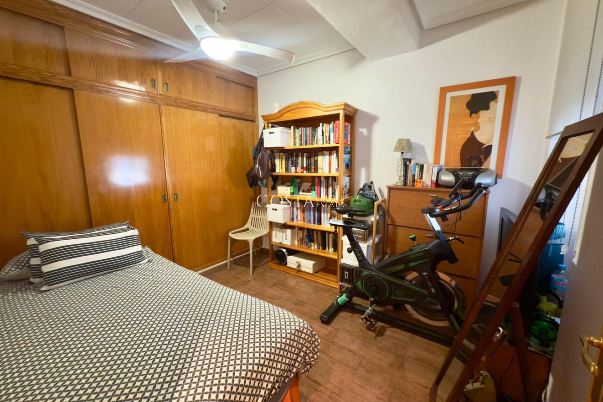 Odsprzedaż - Apartments -
Alicante - Alicante Centro