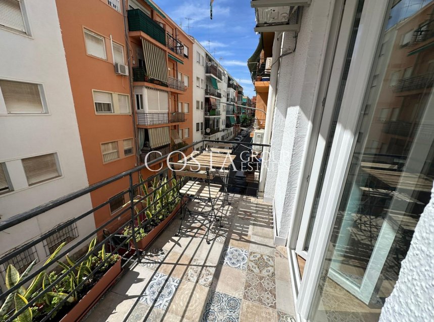 Odsprzedaż - Apartments -
Alicante - Alicante Centro