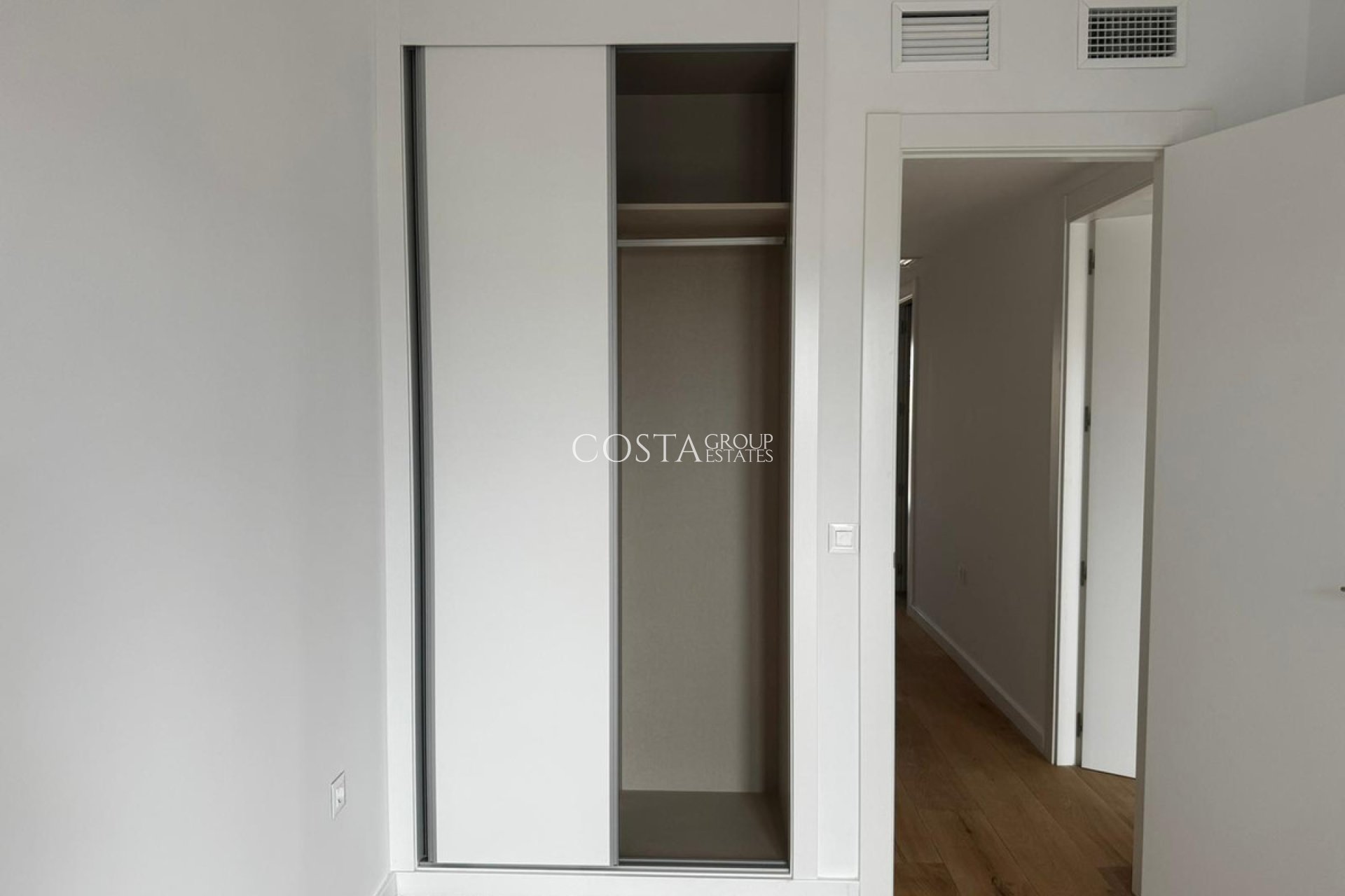 Odsprzedaż - Apartments -
Alicante - Alicante Centro