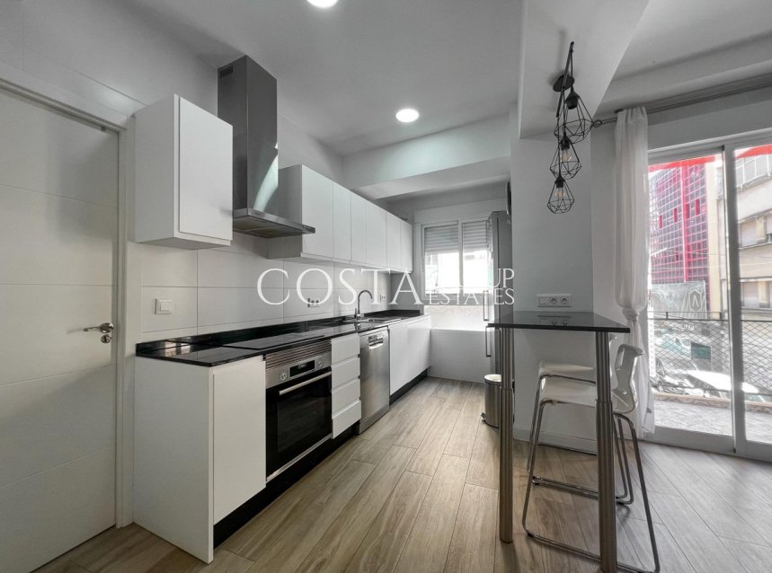 Odsprzedaż - Apartments -
Alicante - Alicante Centro