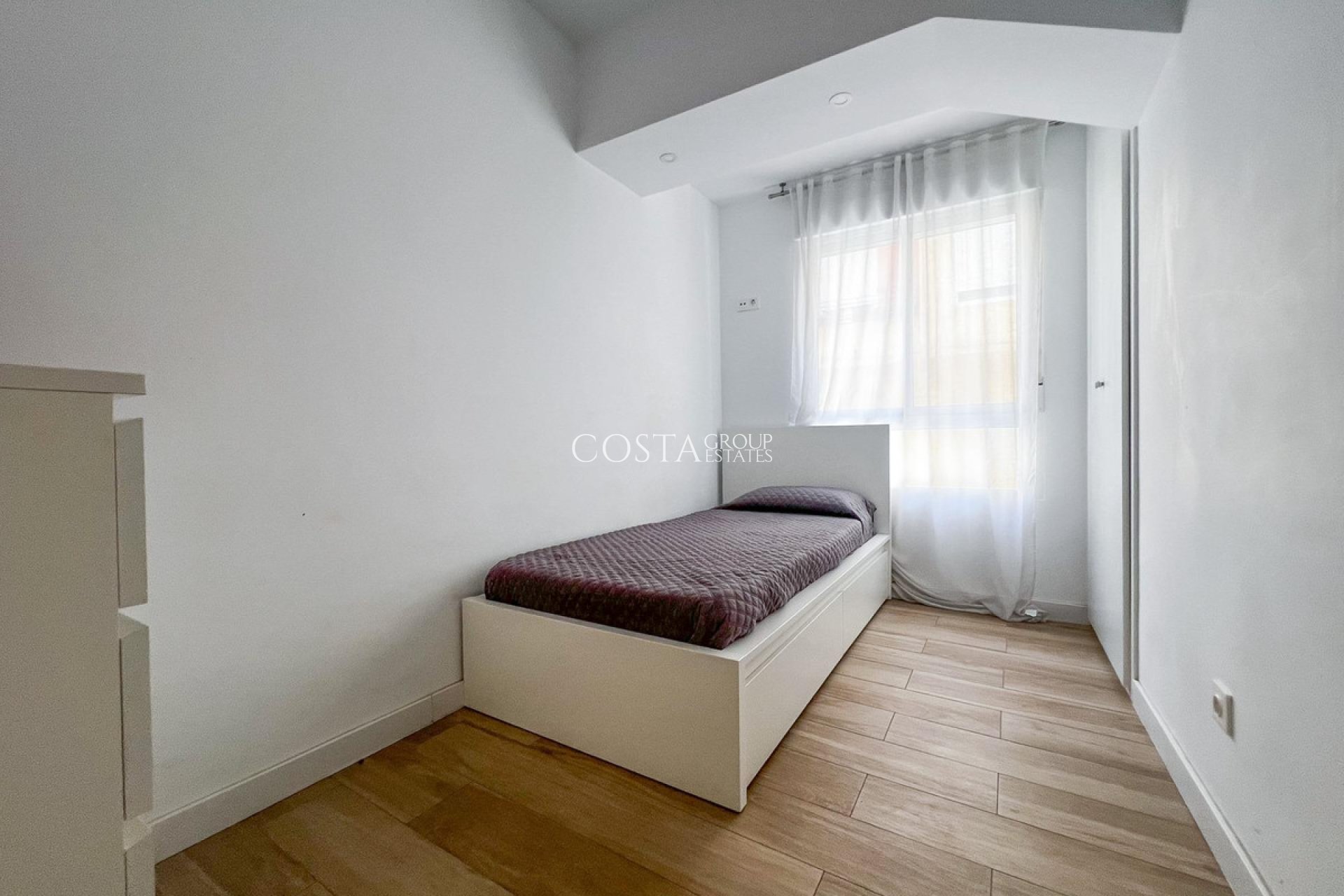 Odsprzedaż - Apartments -
Alicante - Alicante Centro