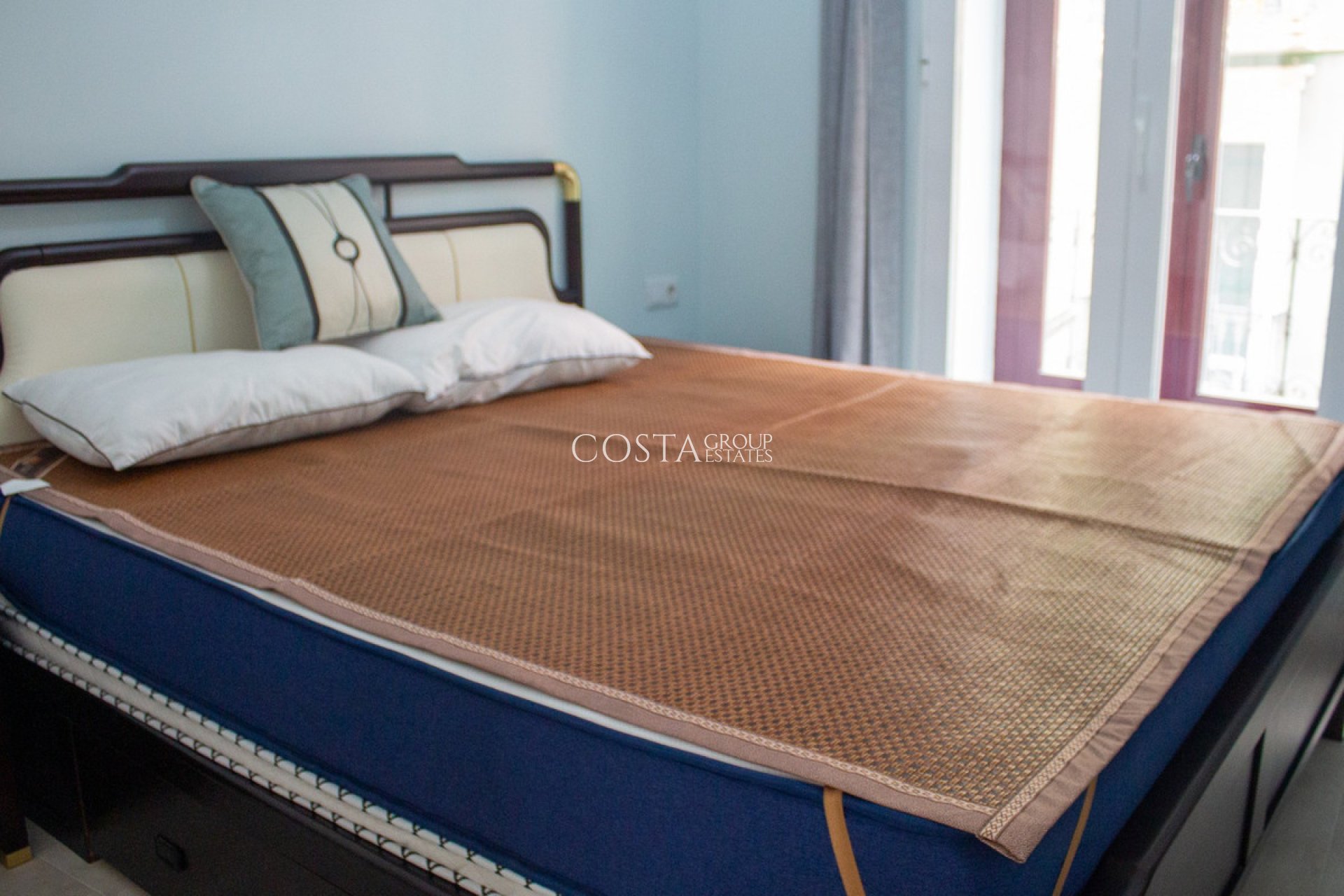 Odsprzedaż - Apartments -
Alicante - Alicante Centro