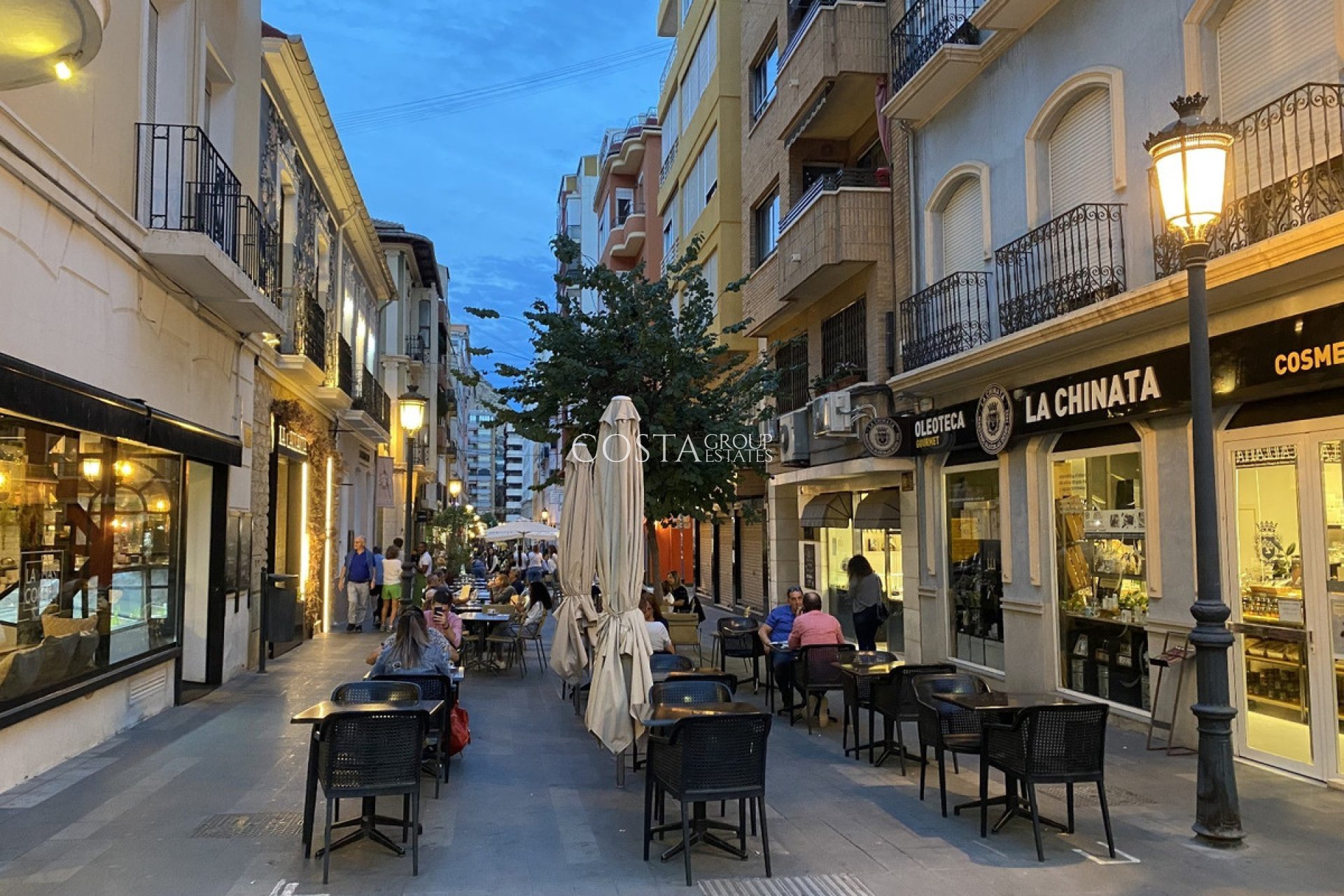 Odsprzedaż - Apartments -
Alicante - Alicante Centro