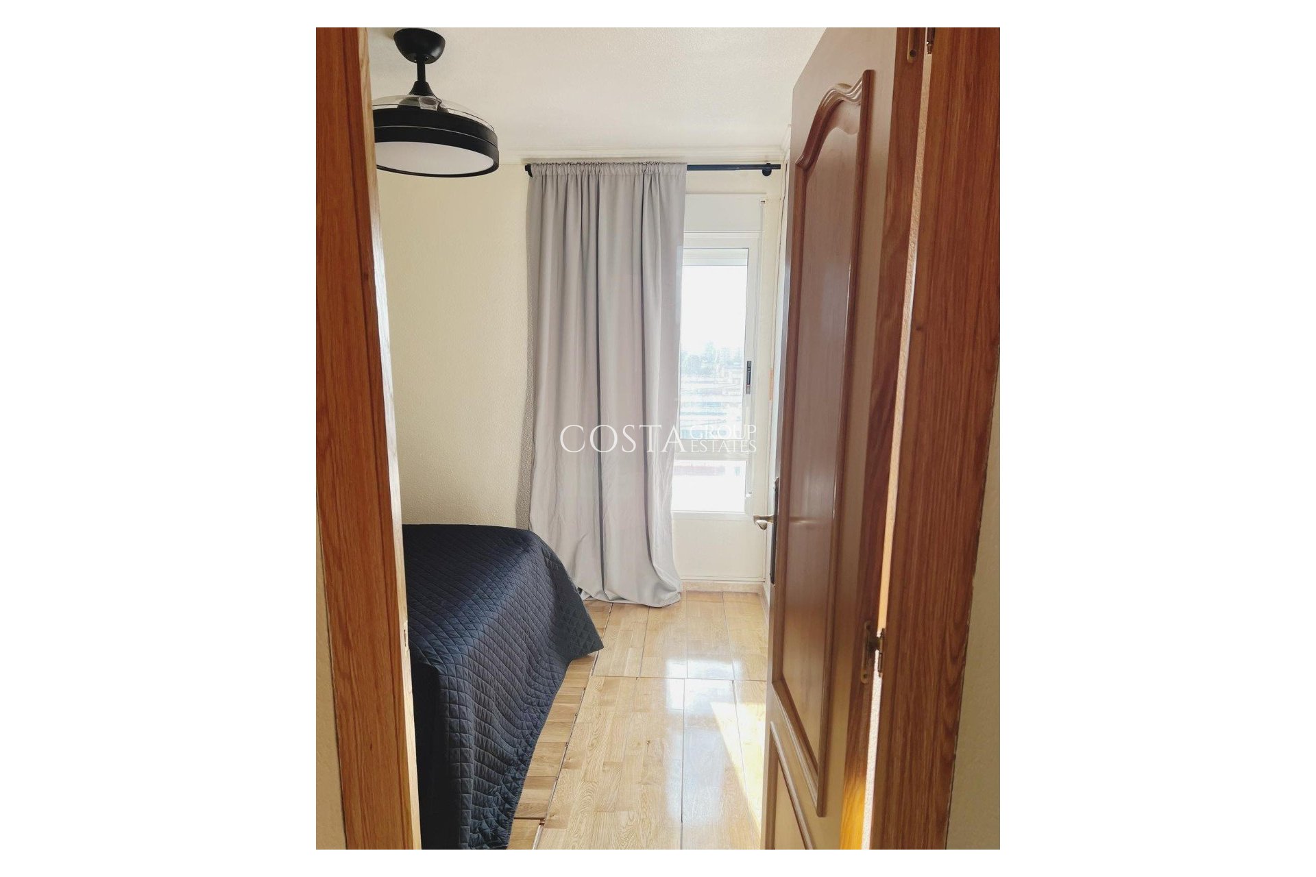 Odsprzedaż - Apartments -
Alicante - Alicante Centro