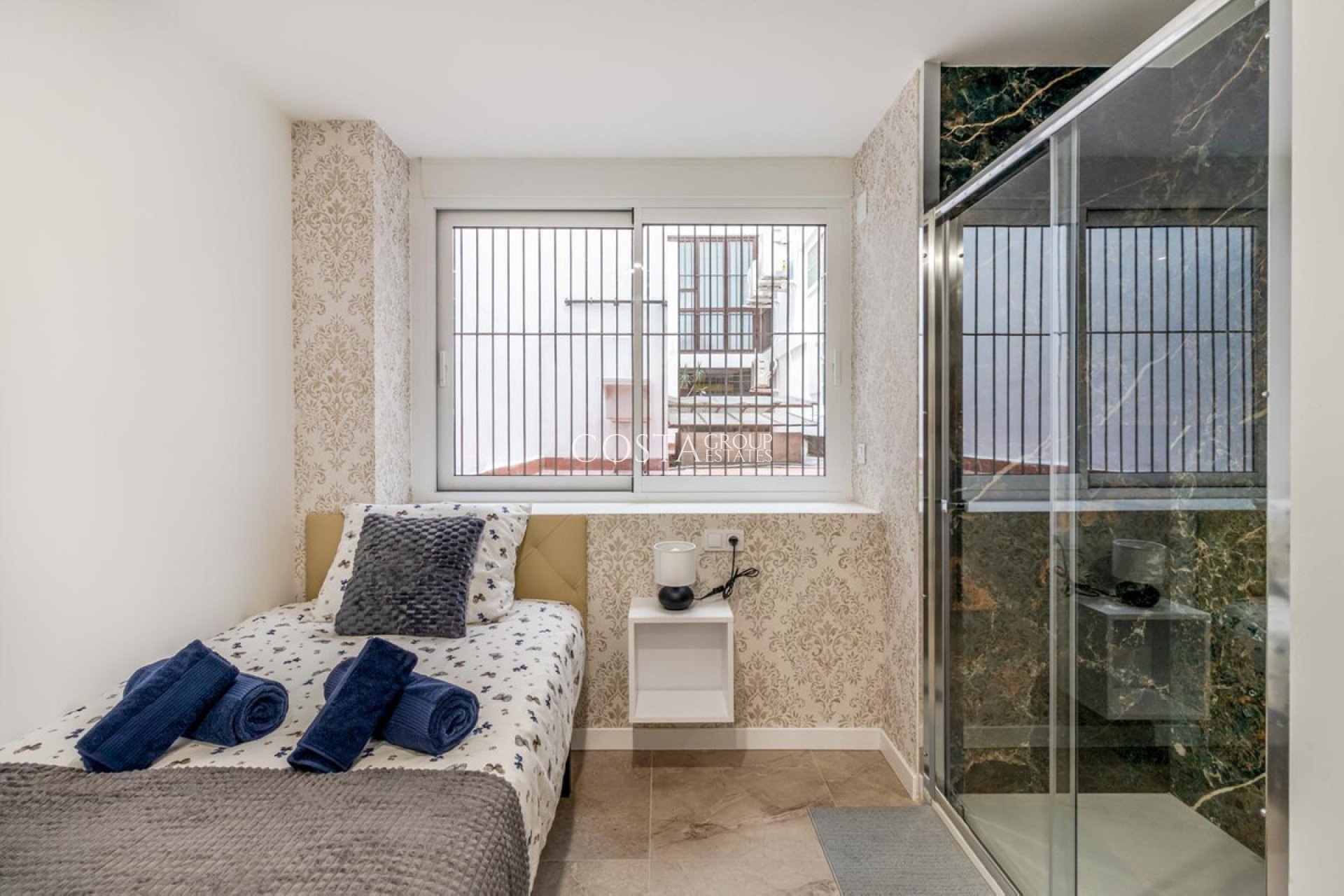 Odsprzedaż - Apartments -
Alicante - Alicante Centro