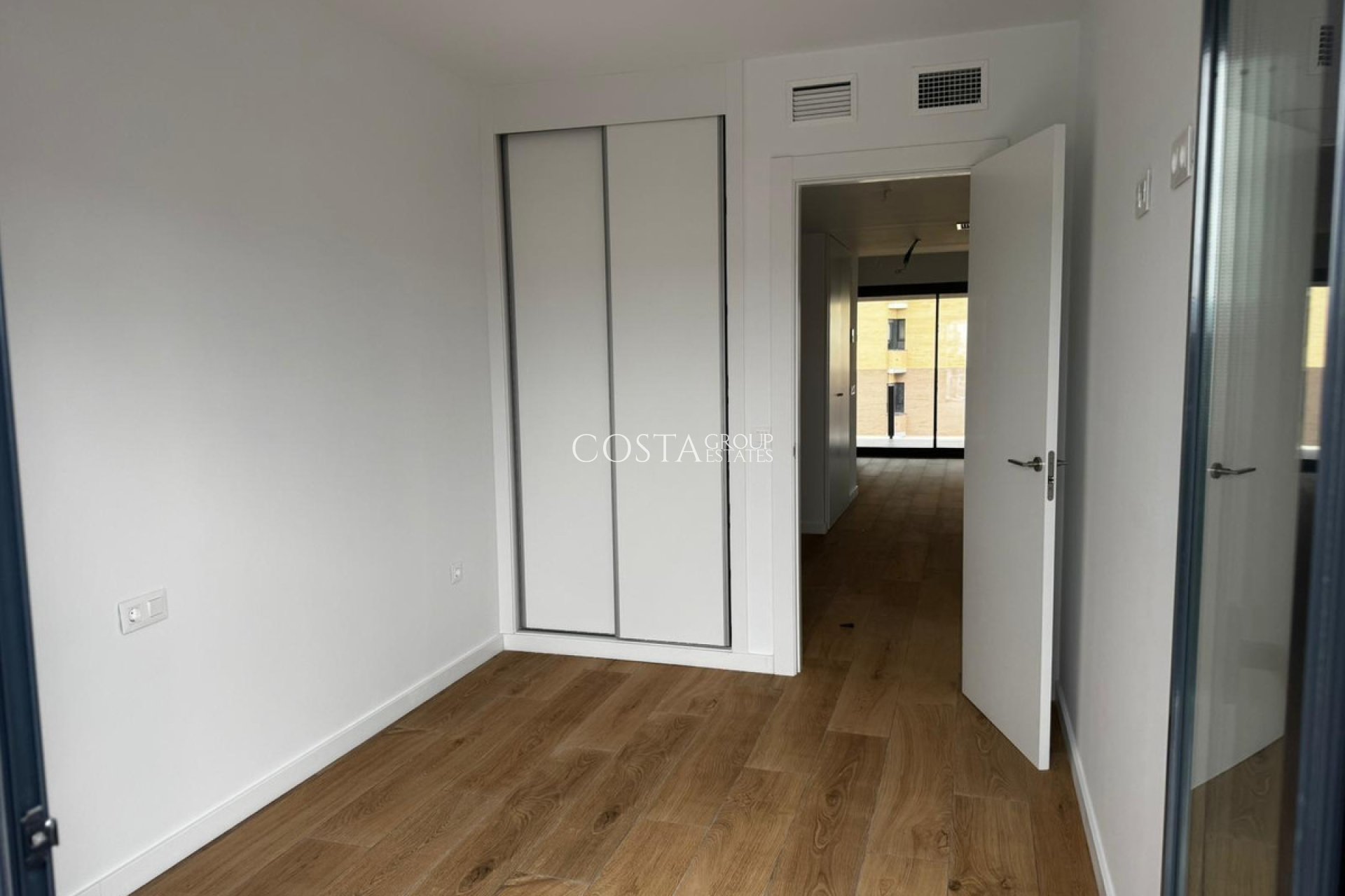 Odsprzedaż - Apartments -
Alicante - Alicante Centro