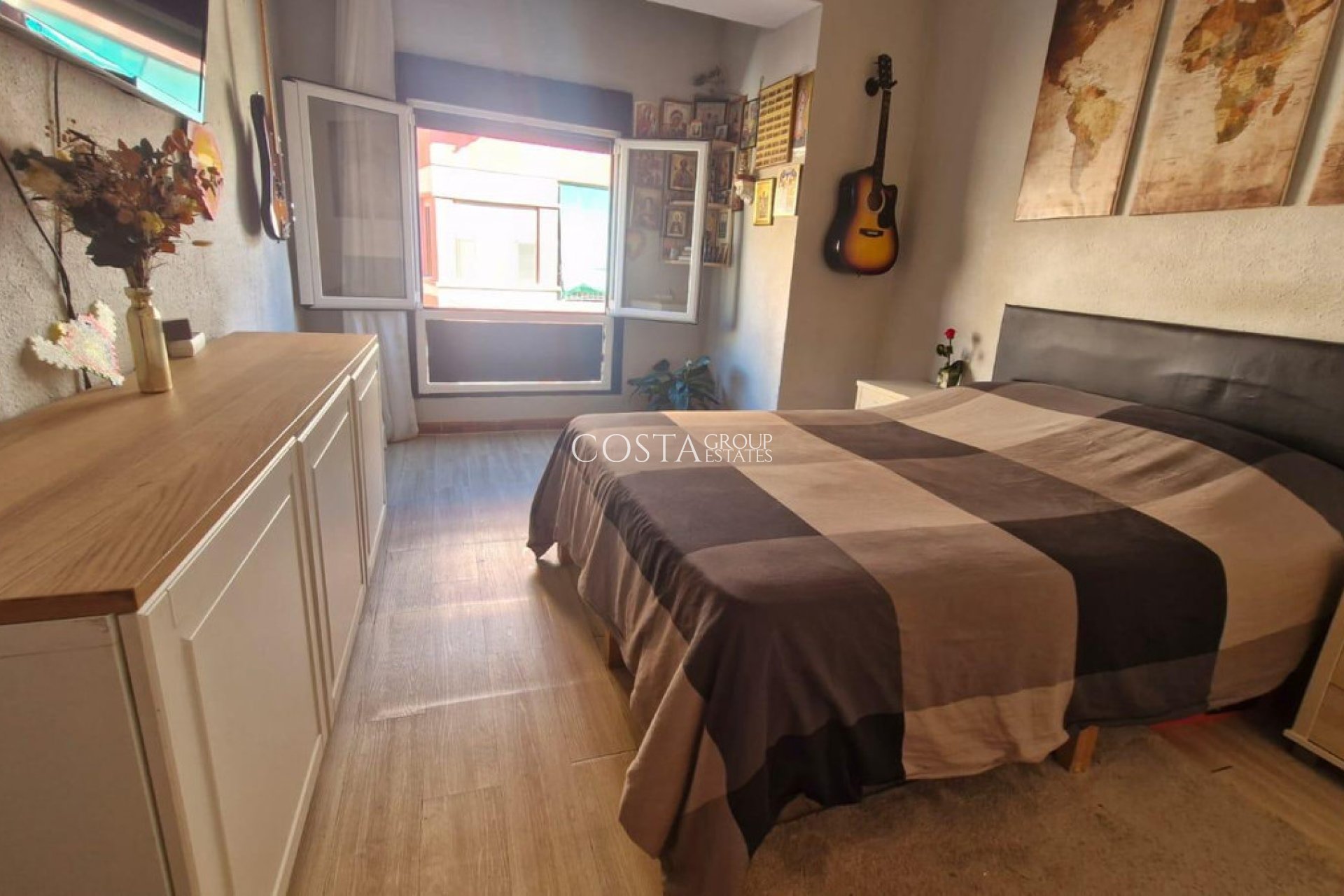 Odsprzedaż - Apartments -
Alicante - Alicante Centro