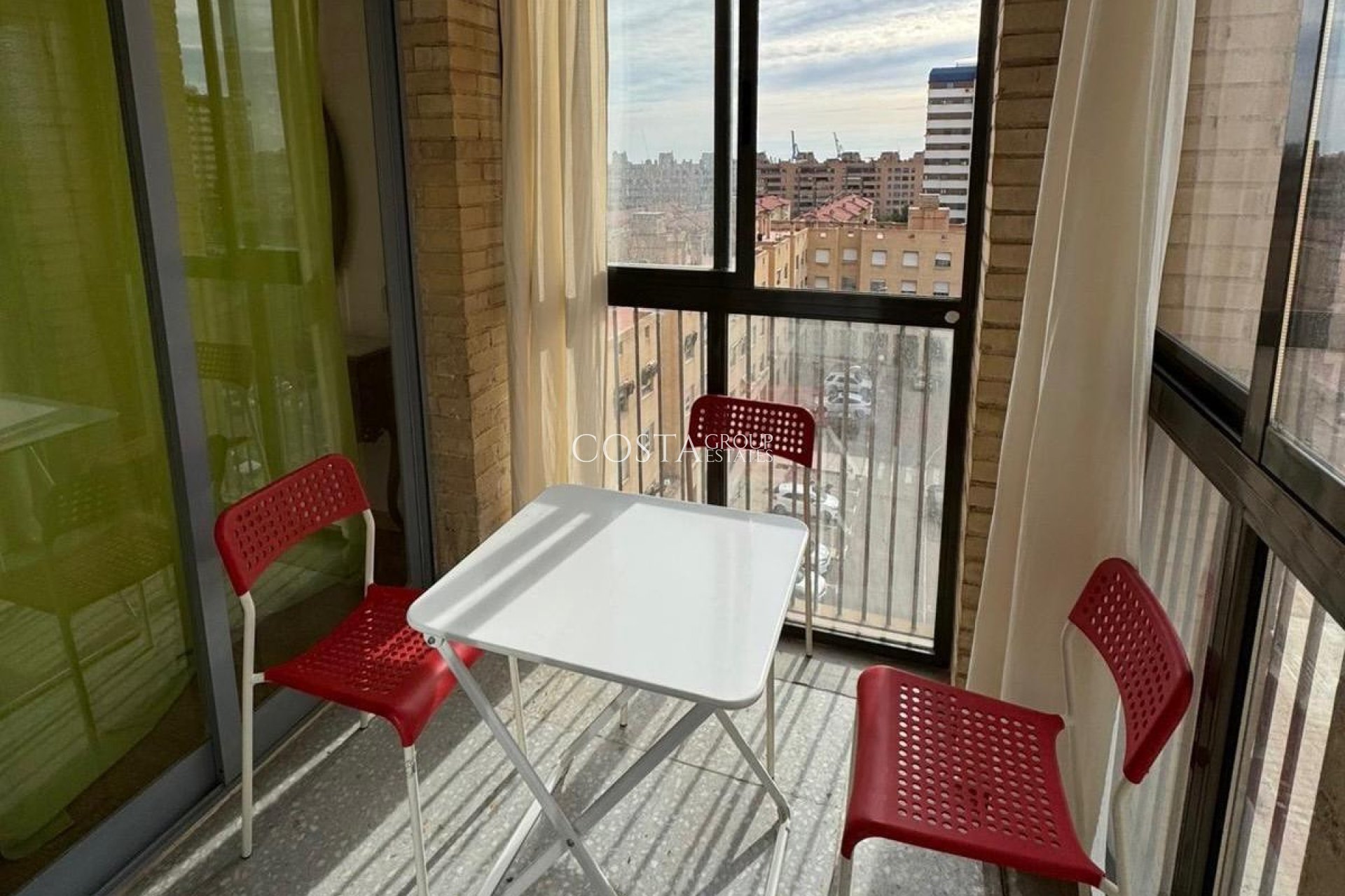 Odsprzedaż - Apartments -
Alicante - Alicante Centro