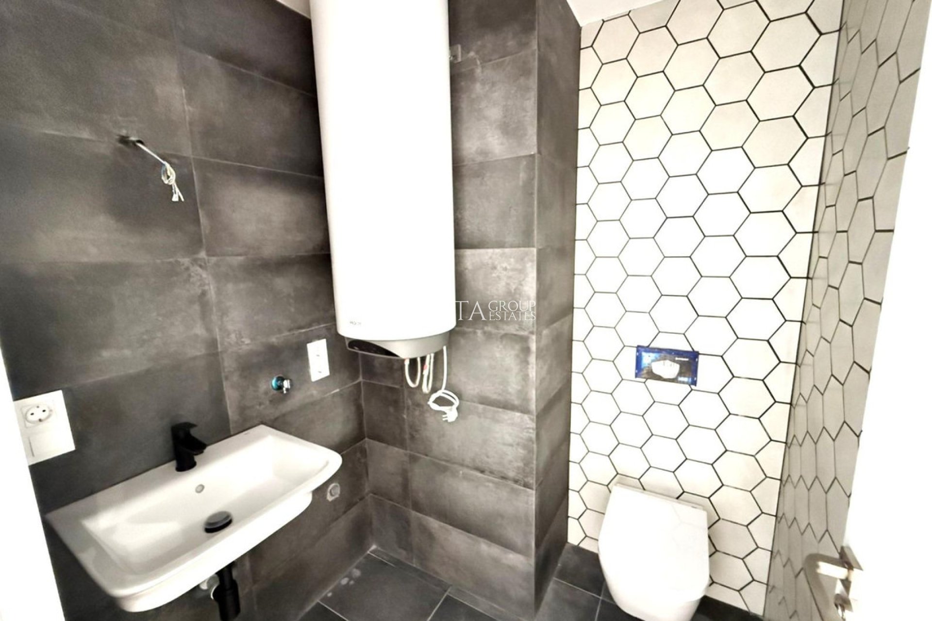 Odsprzedaż - Apartments -
Alicante - Alicante Centro