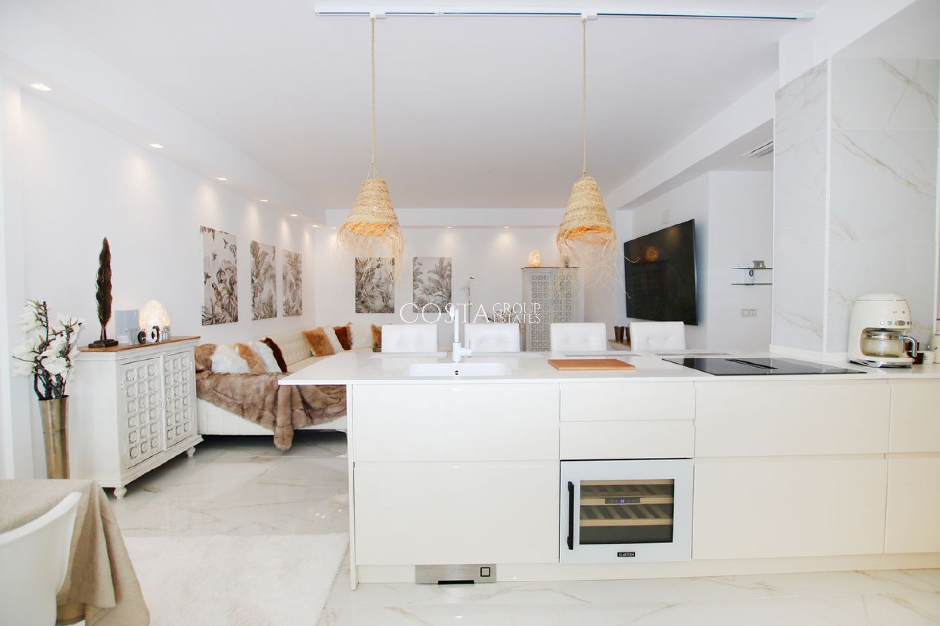 Odsprzedaż - Apartments -
Alicante City - Alicante City Centro