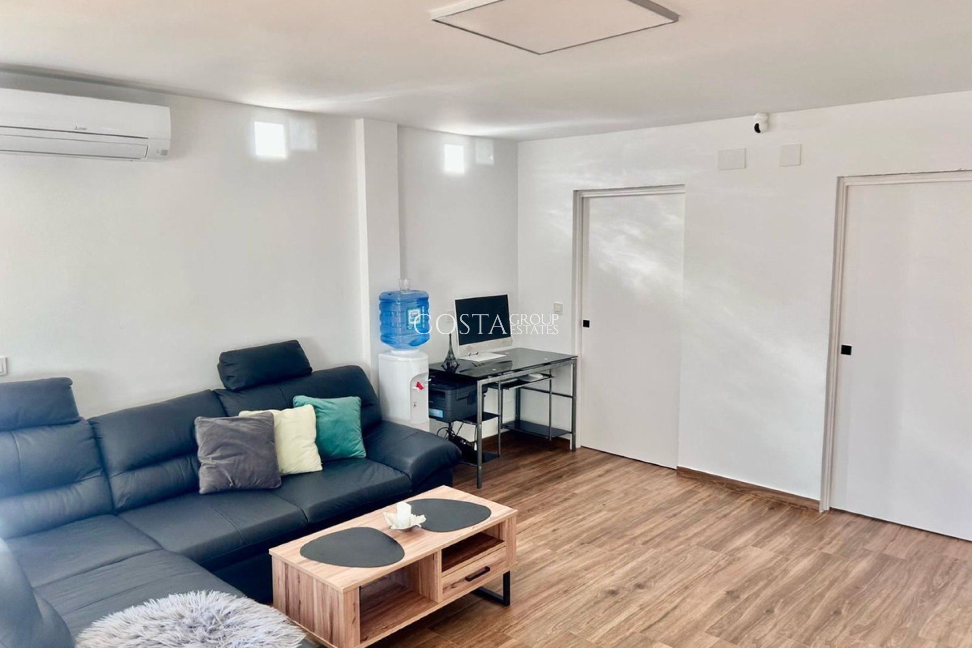 Odsprzedaż - Apartments -
Alicante City - Alicante City Centro