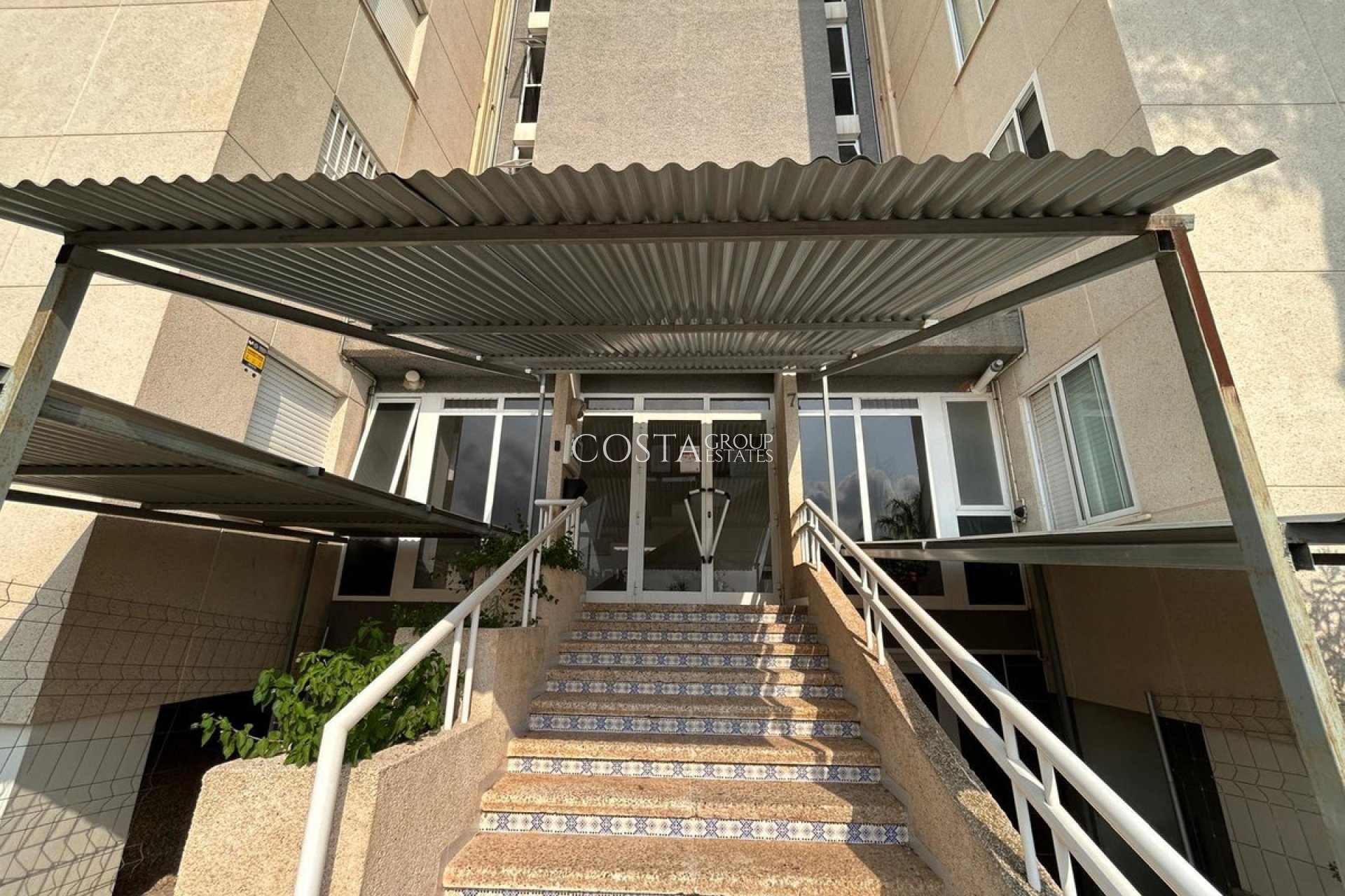 Odsprzedaż - Apartments -
Alicante City - Alicante City Centro