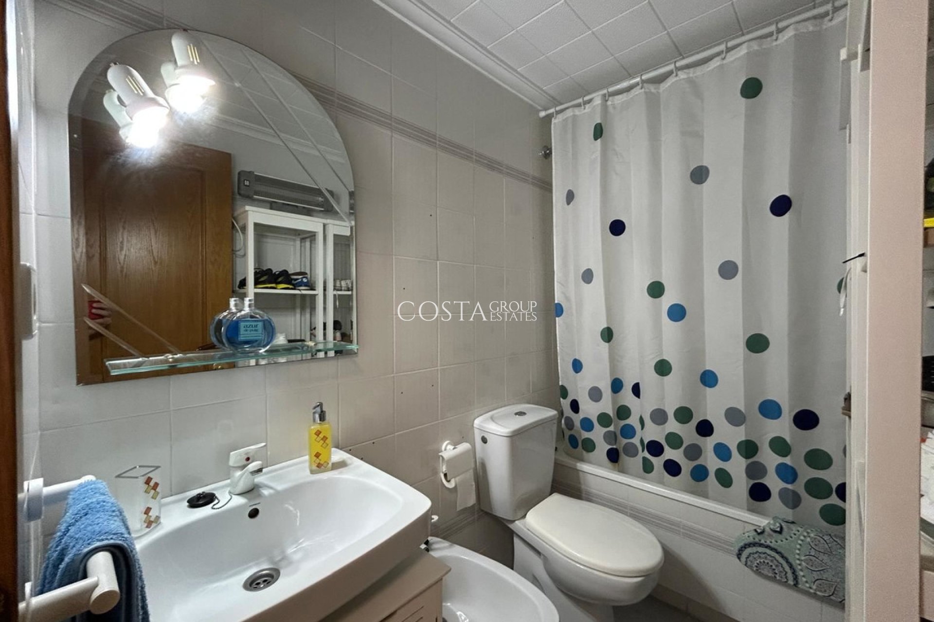 Odsprzedaż - Apartments -
Alicante City - Alicante City Centro