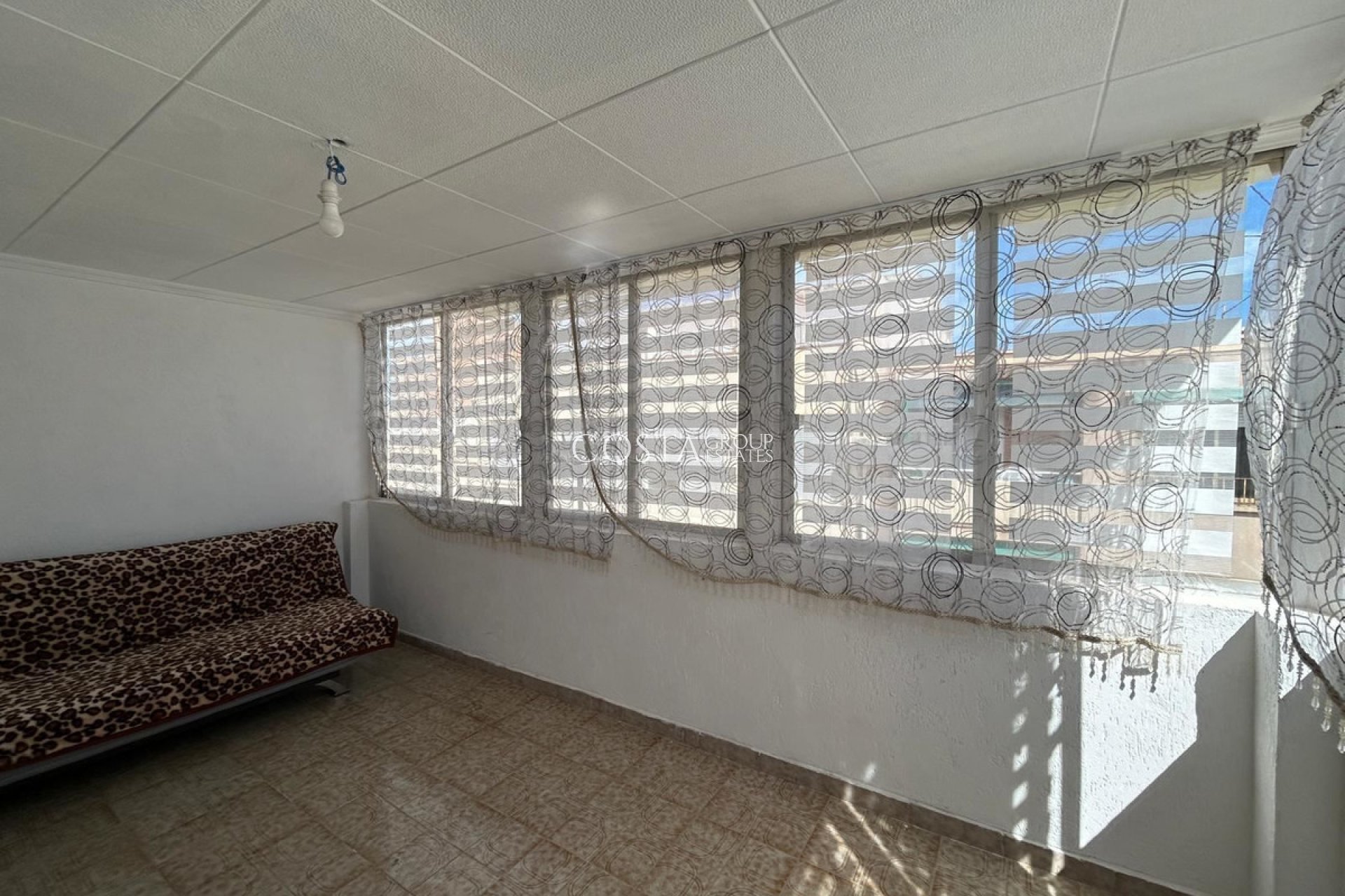 Odsprzedaż - Apartments -
Alicante City - Alicante City Centro