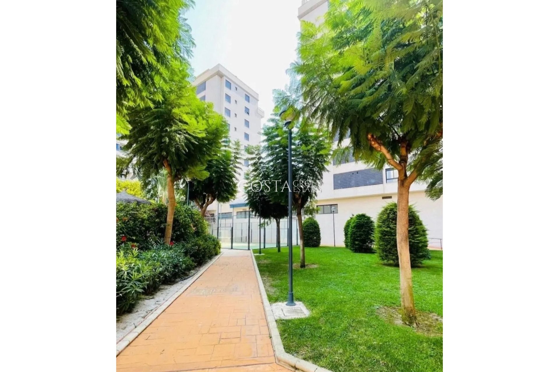 Odsprzedaż - Apartments -
Alicante City - Alicante City Centro