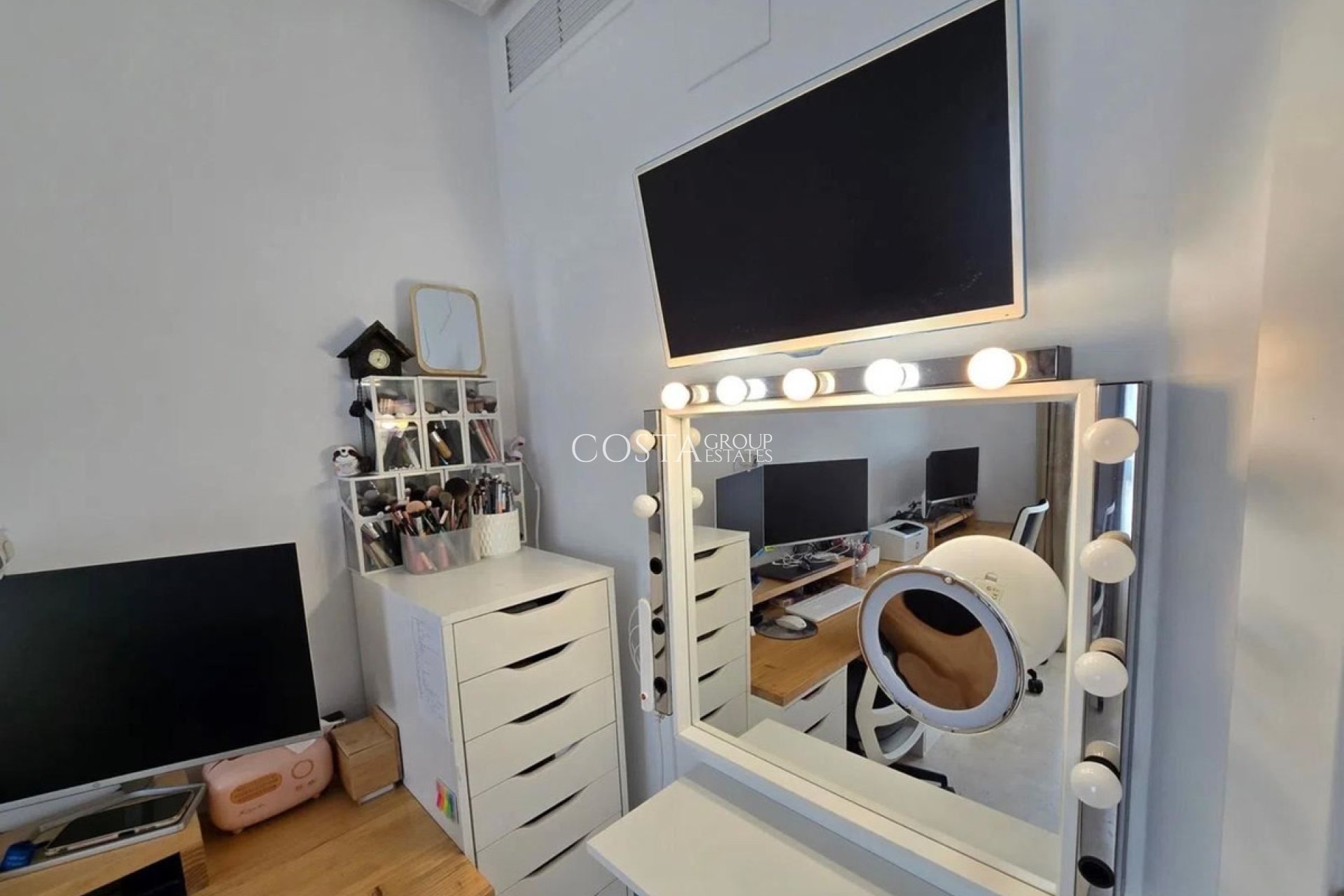 Odsprzedaż - Apartments -
Alicante City - Alicante City Centro