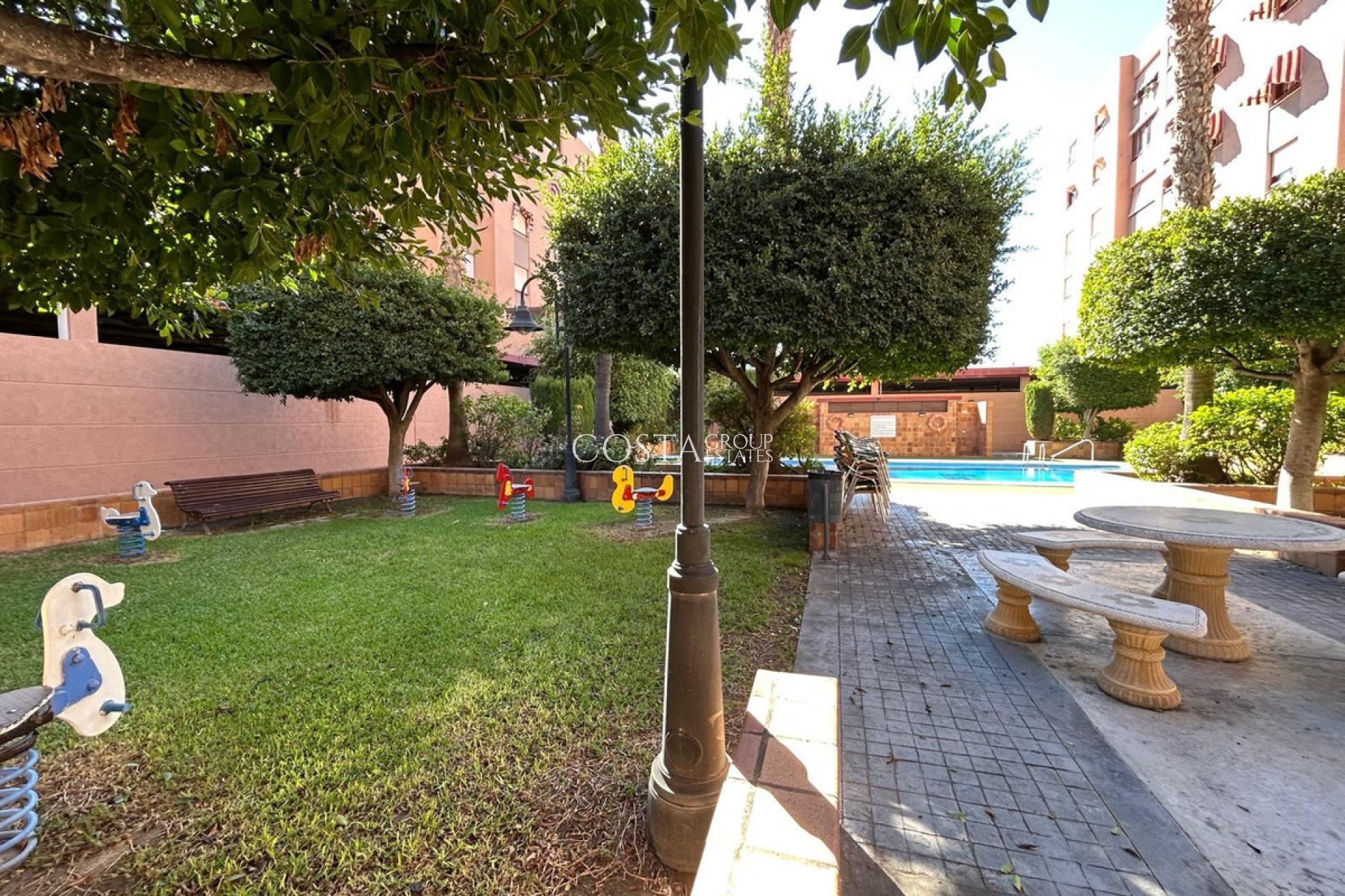 Odsprzedaż - Apartments -
Alicante City - Alicante City Centro