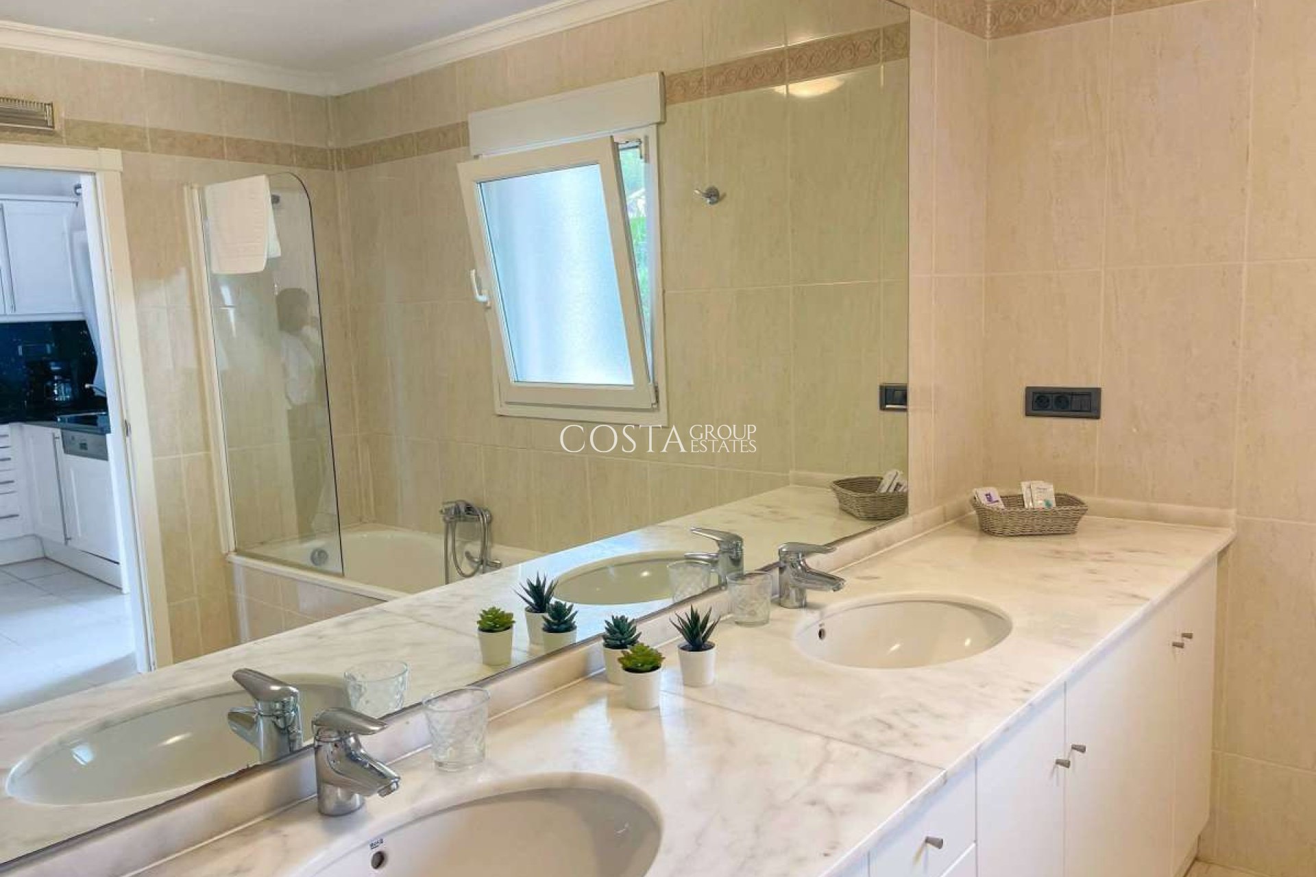 Odsprzedaż - Apartments -
Benissa - Benissa Coast