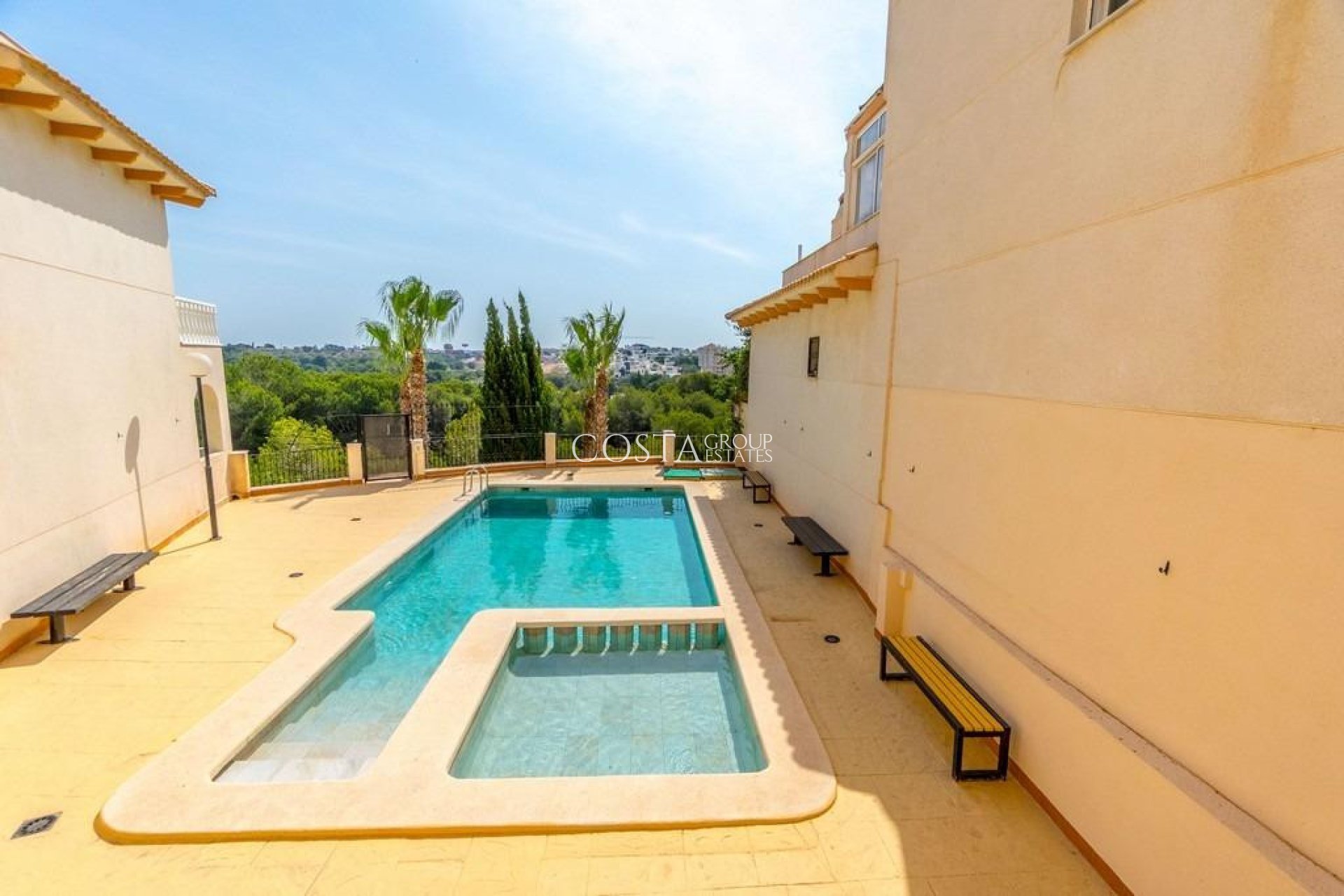 Odsprzedaż - Apartments -
Orihuela - Campoamor
