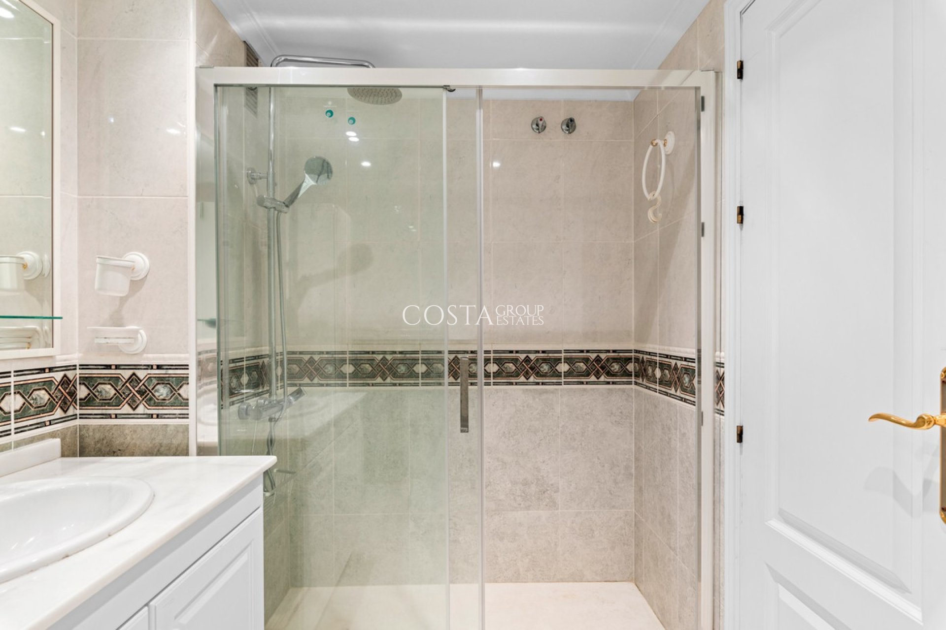 Odsprzedaż - Apartments -
Orihuela Costa - Campoamor