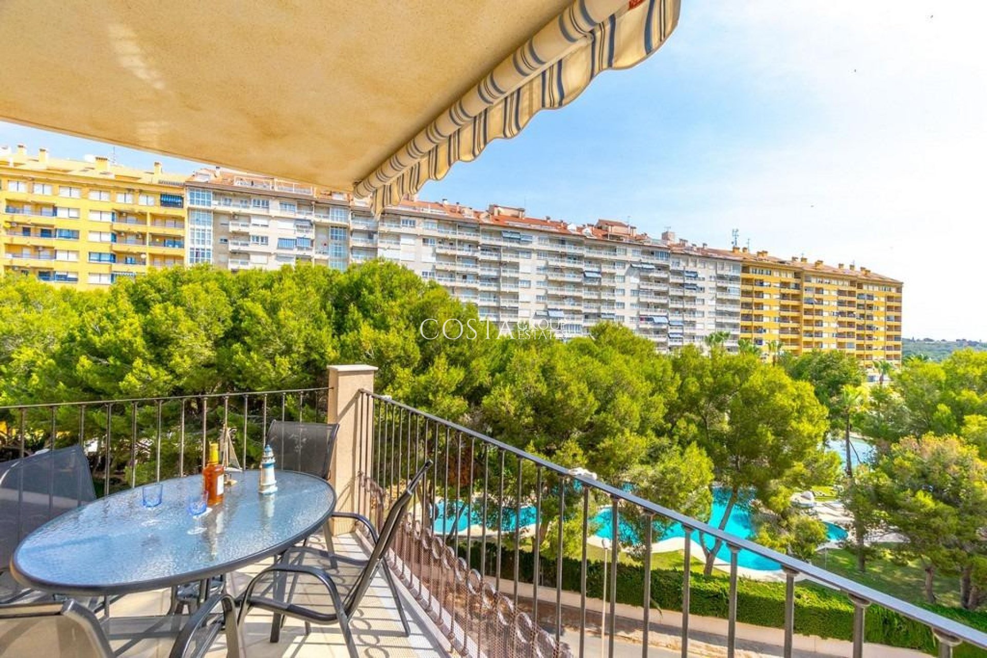 Odsprzedaż - Apartments -
Orihuela Costa - Campoamor