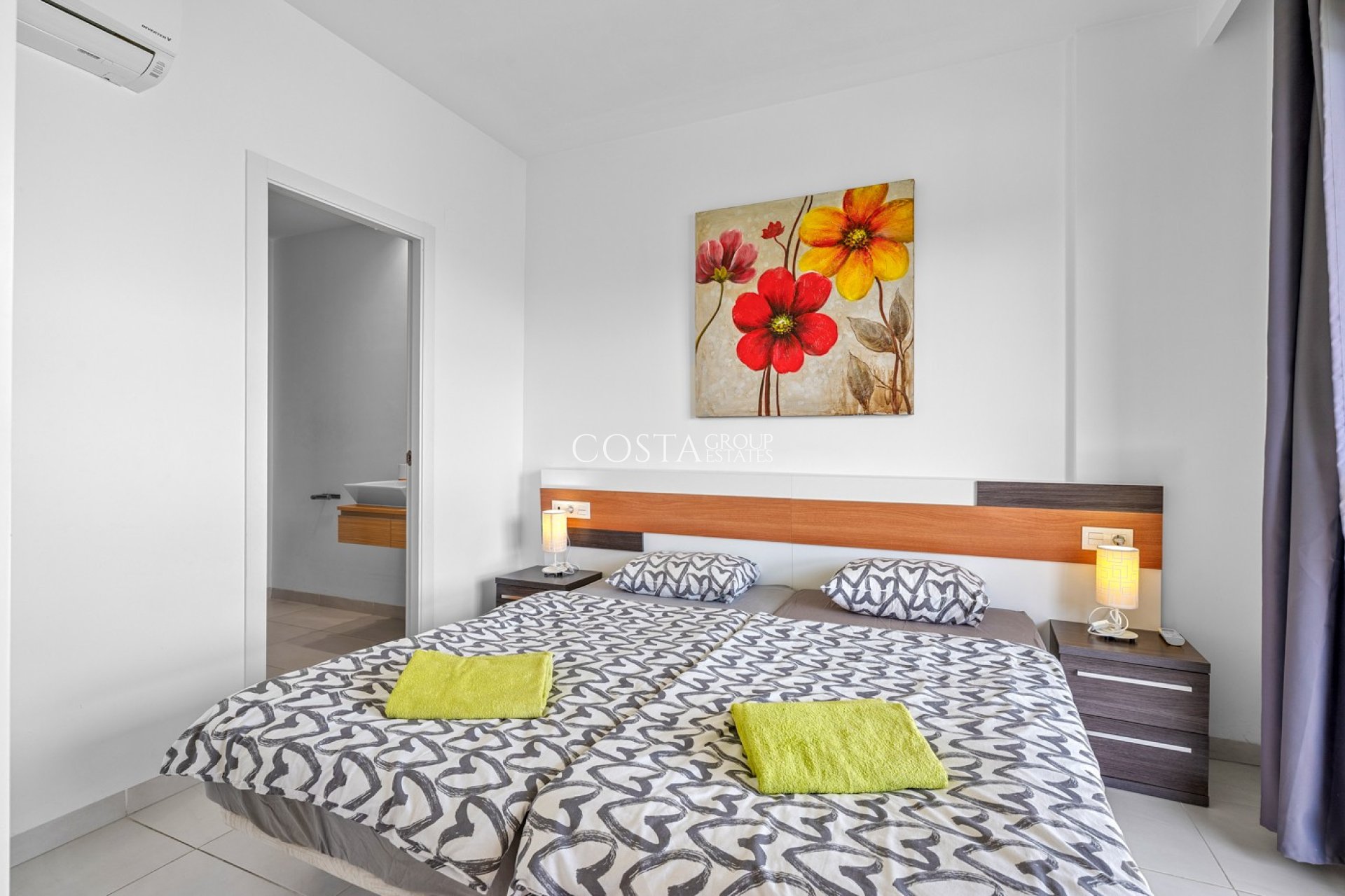 Odsprzedaż - Apartments -
Orihuela Costa - La Zenia