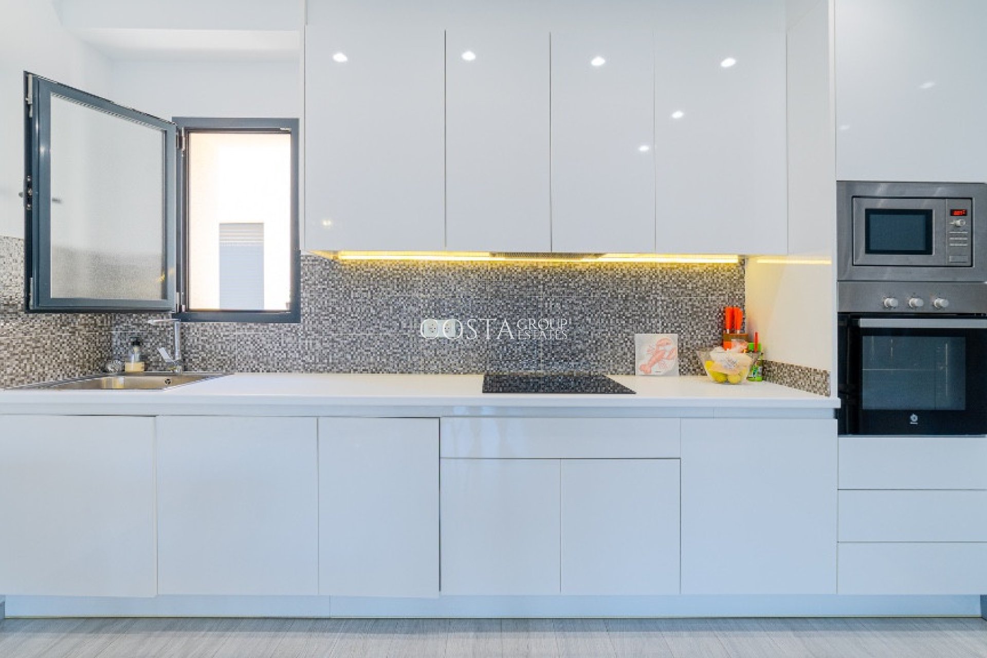 Odsprzedaż - Apartments -
Orihuela Costa - Mil Palmeras