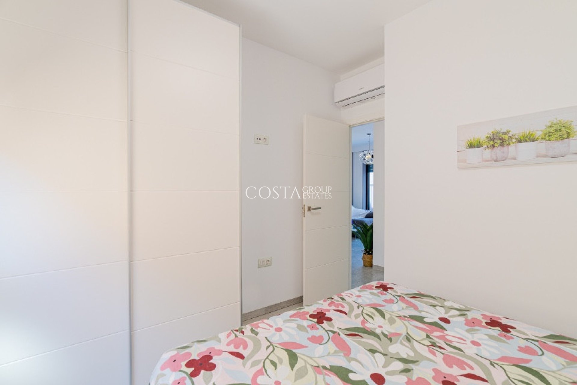 Odsprzedaż - Apartments -
Orihuela Costa - Mil Palmeras