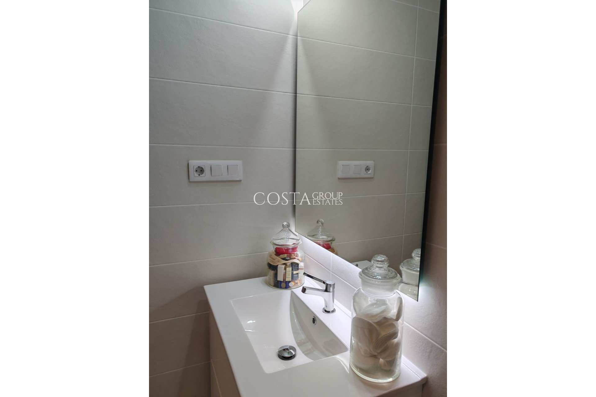 Odsprzedaż - Apartments -
Orihuela Costa - Playa Flamenca