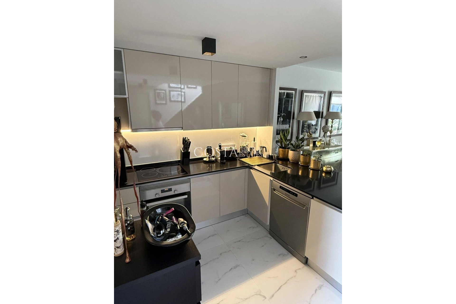 Odsprzedaż - Apartments -
Orihuela Costa - Playa Flamenca